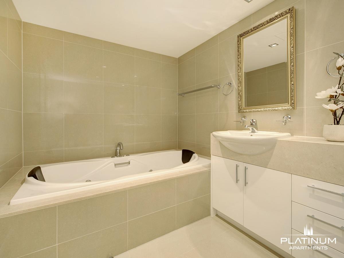 Apartment Platinum Luxury At The Victoria Rooftop Penthouse Melbourne