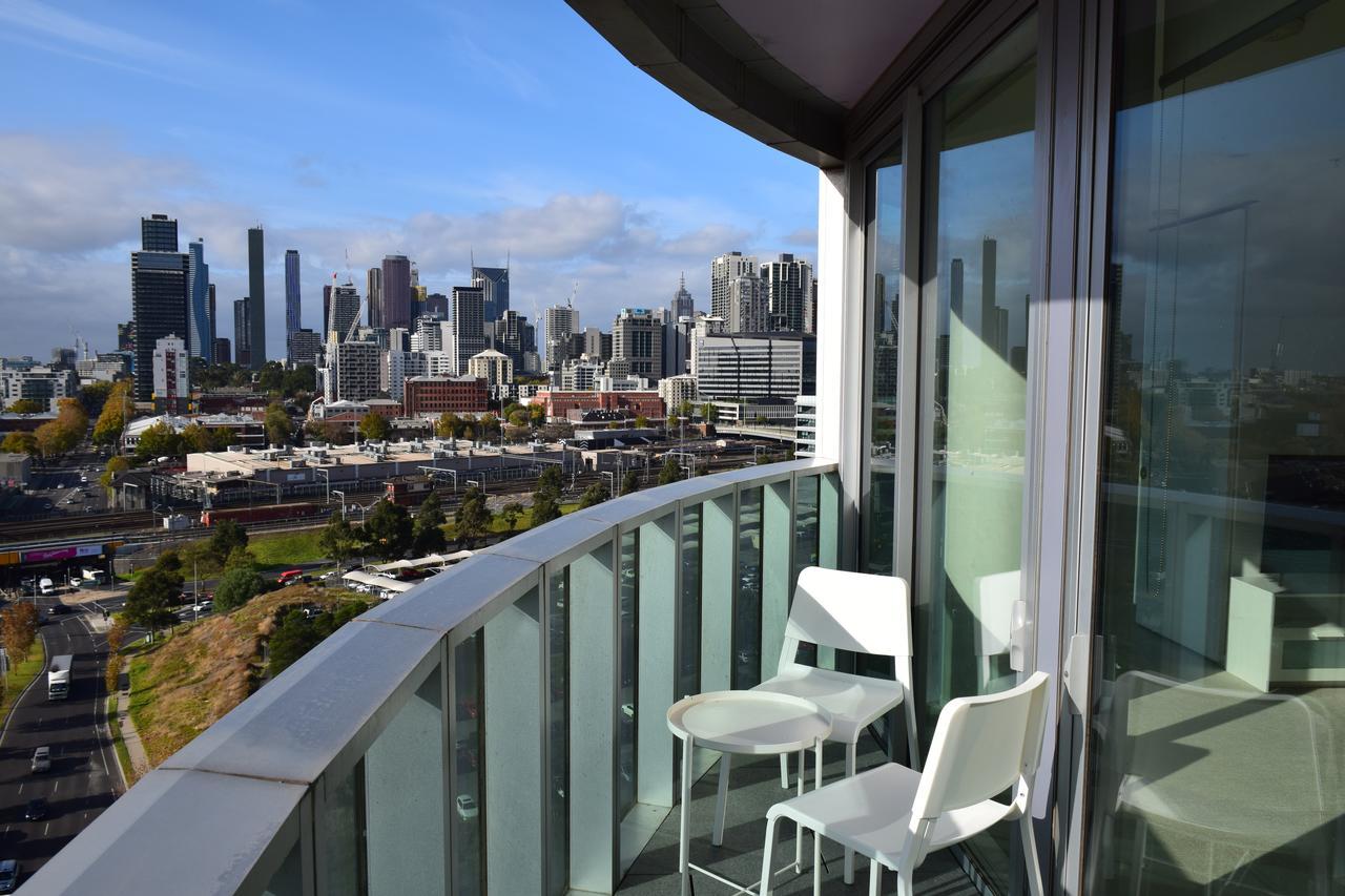 1st Choice - Docklands Apartment *