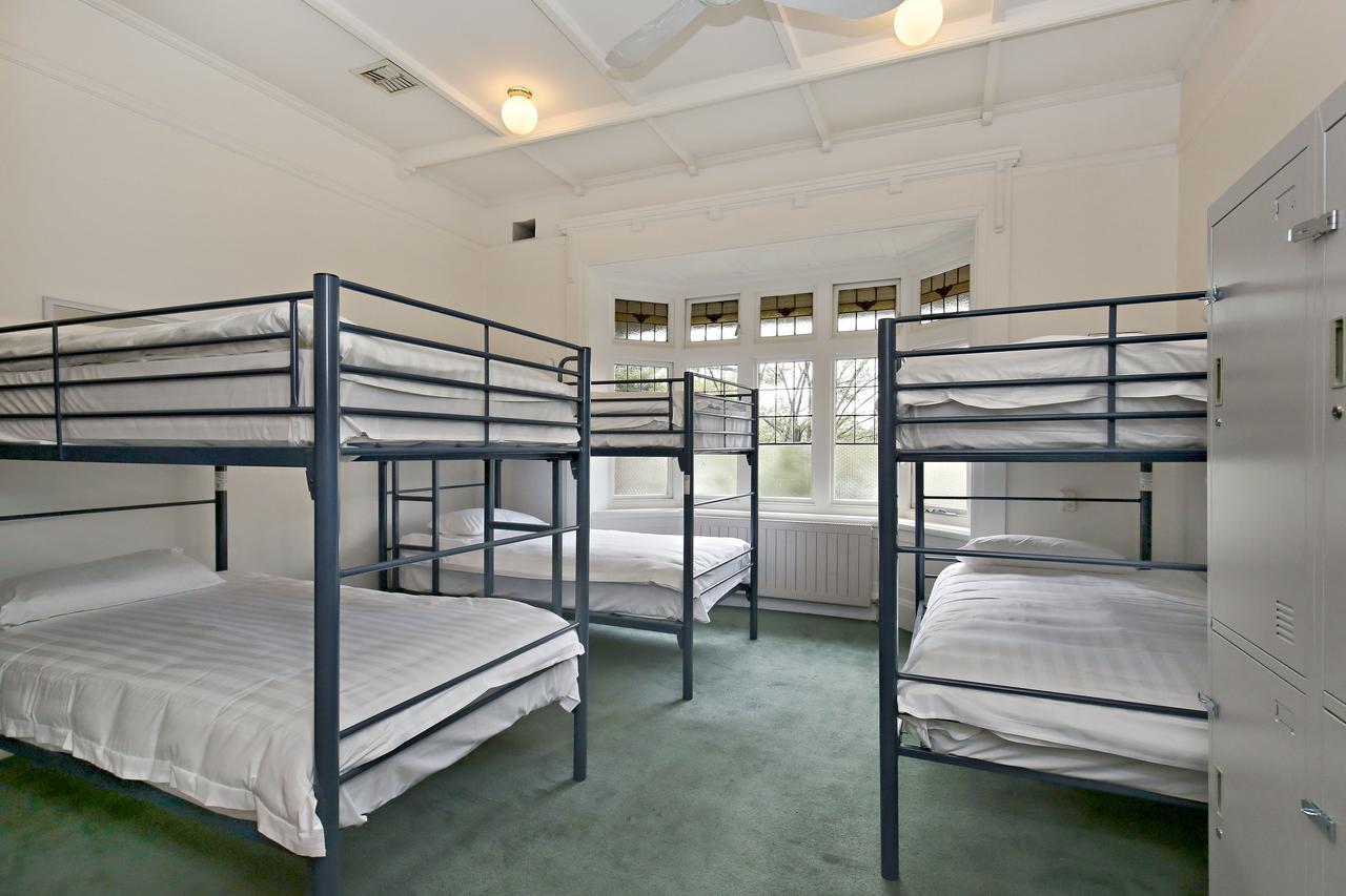 Hostel Hub *