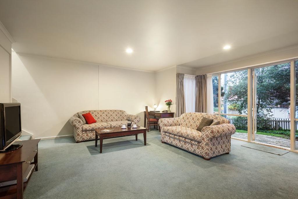 Alphington Serviced 3* Melbourne