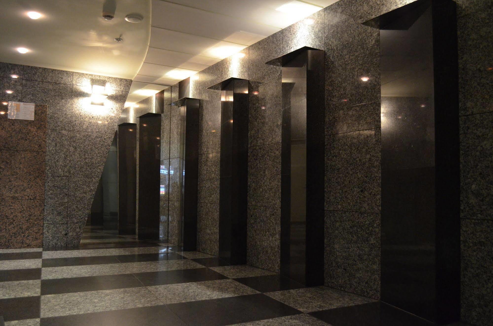 Aparthotel Adara Franklin