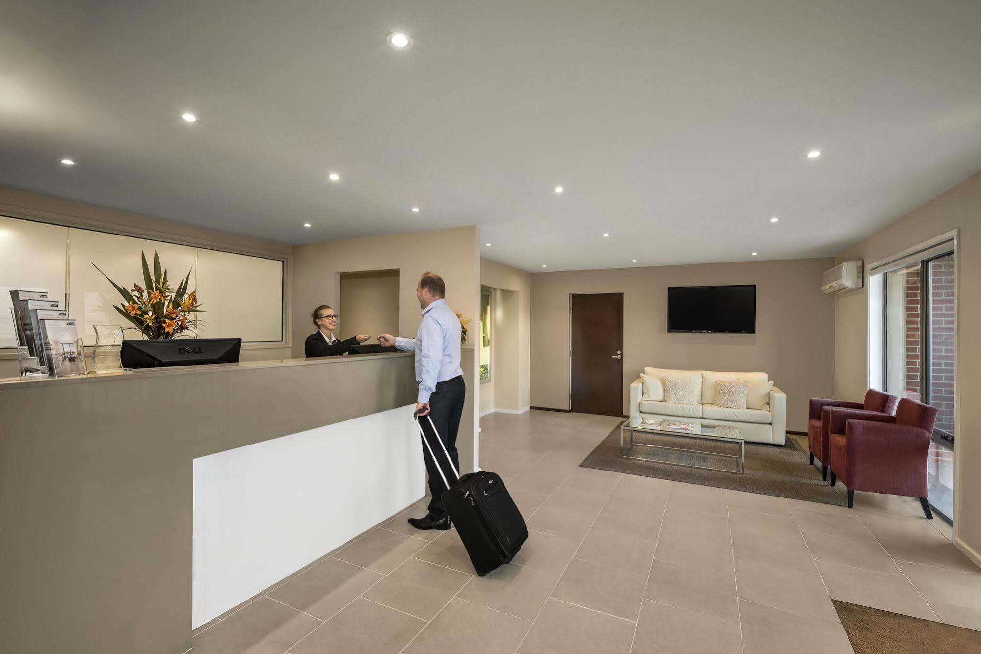 Quest Moonee Valley Aparthotel 4*