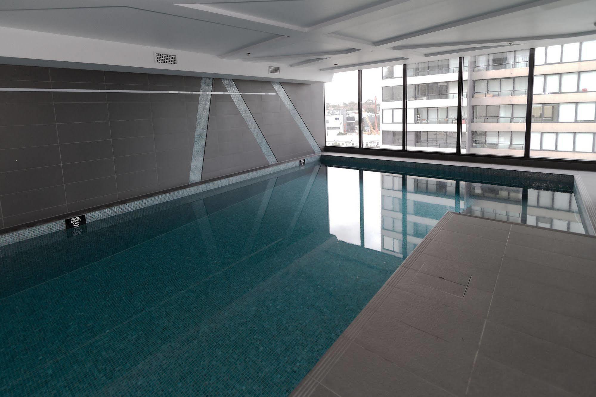 Southbank - Wrap Apartment Melbourne