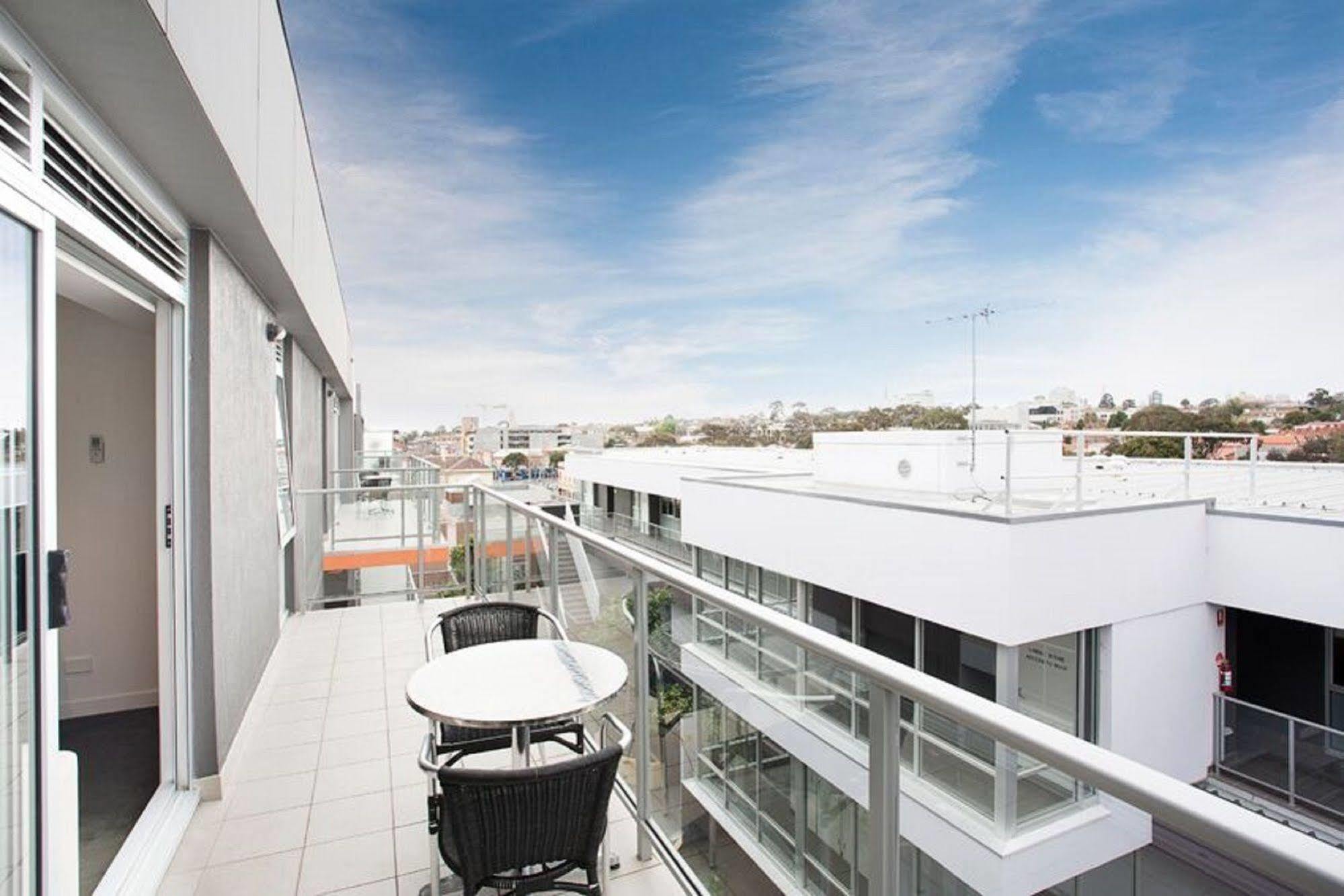 St Kilda Aparthotel 4*