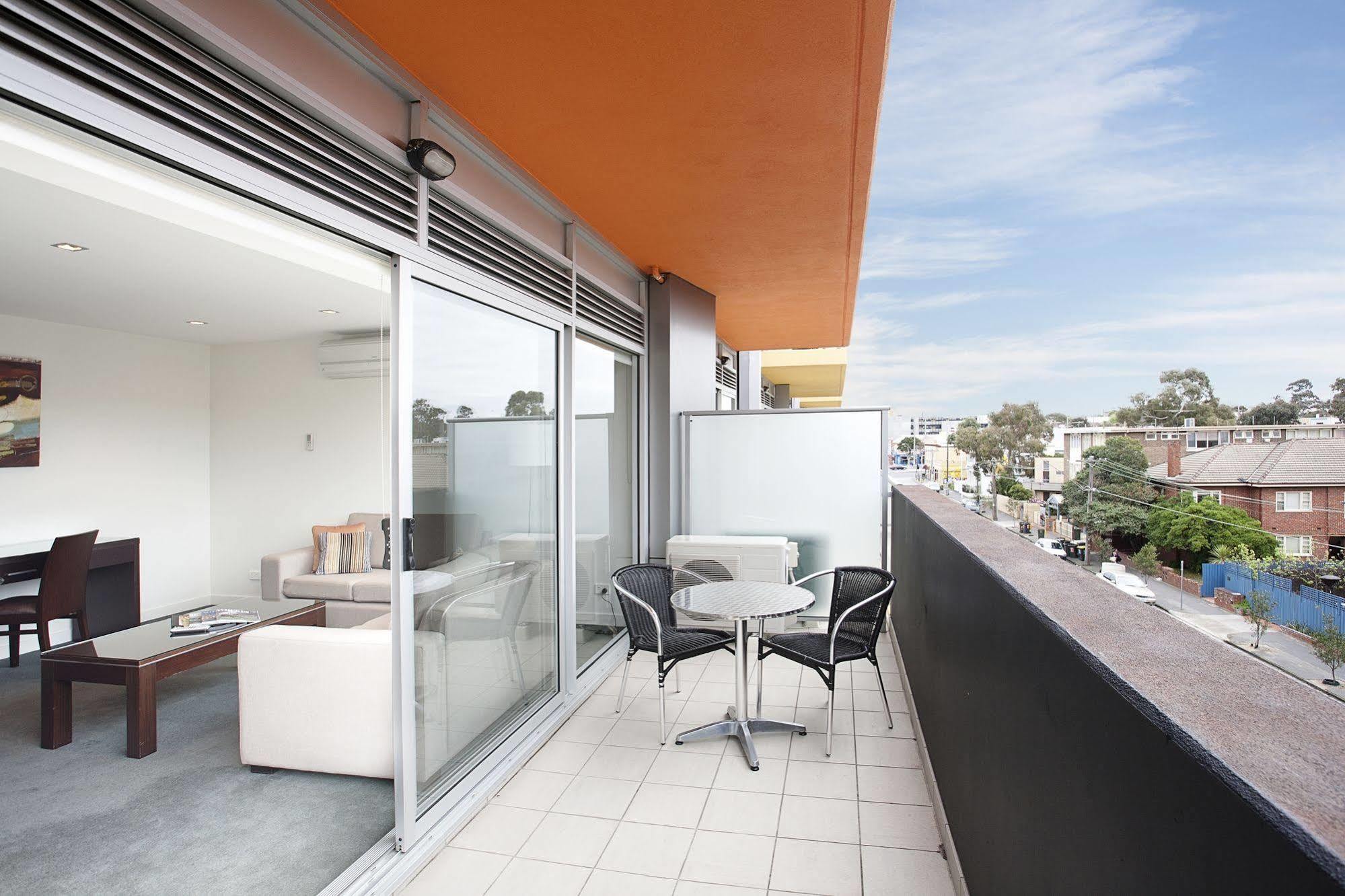 St Kilda Aparthotel 4*