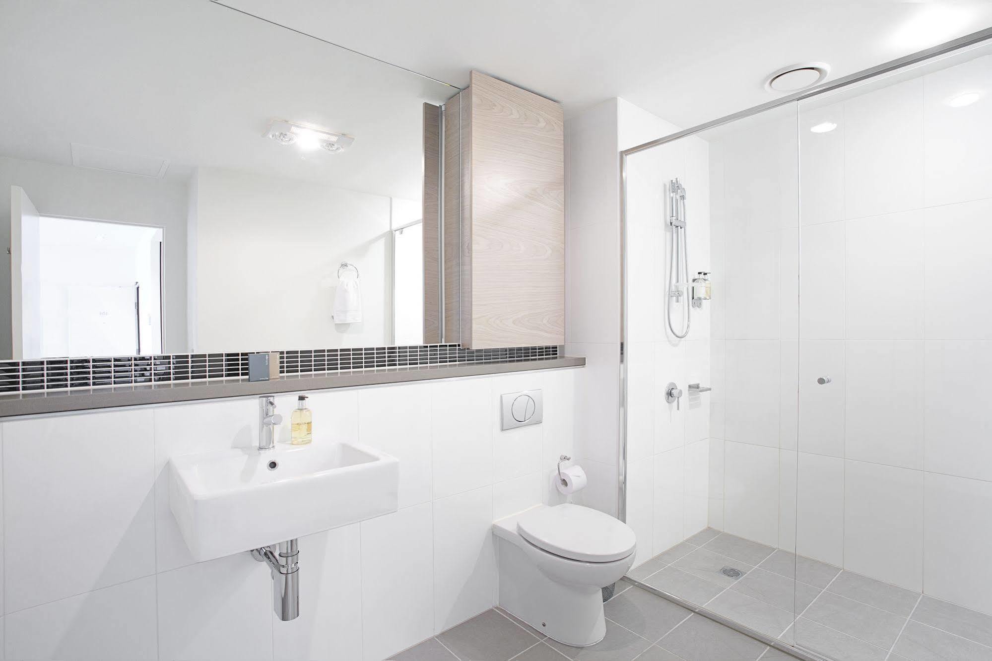 St Kilda Aparthotel 4*