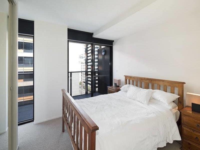 Apartment Astra Docklands Melbourne