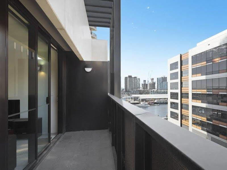 Astra Docklands *
