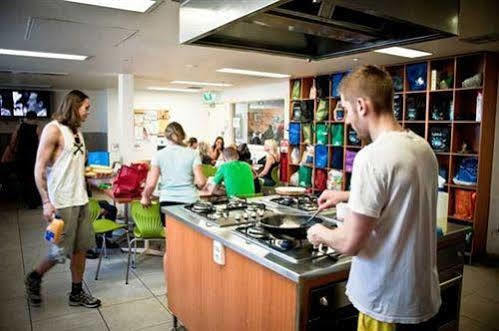 Habitat Hq Hostel Melbourne