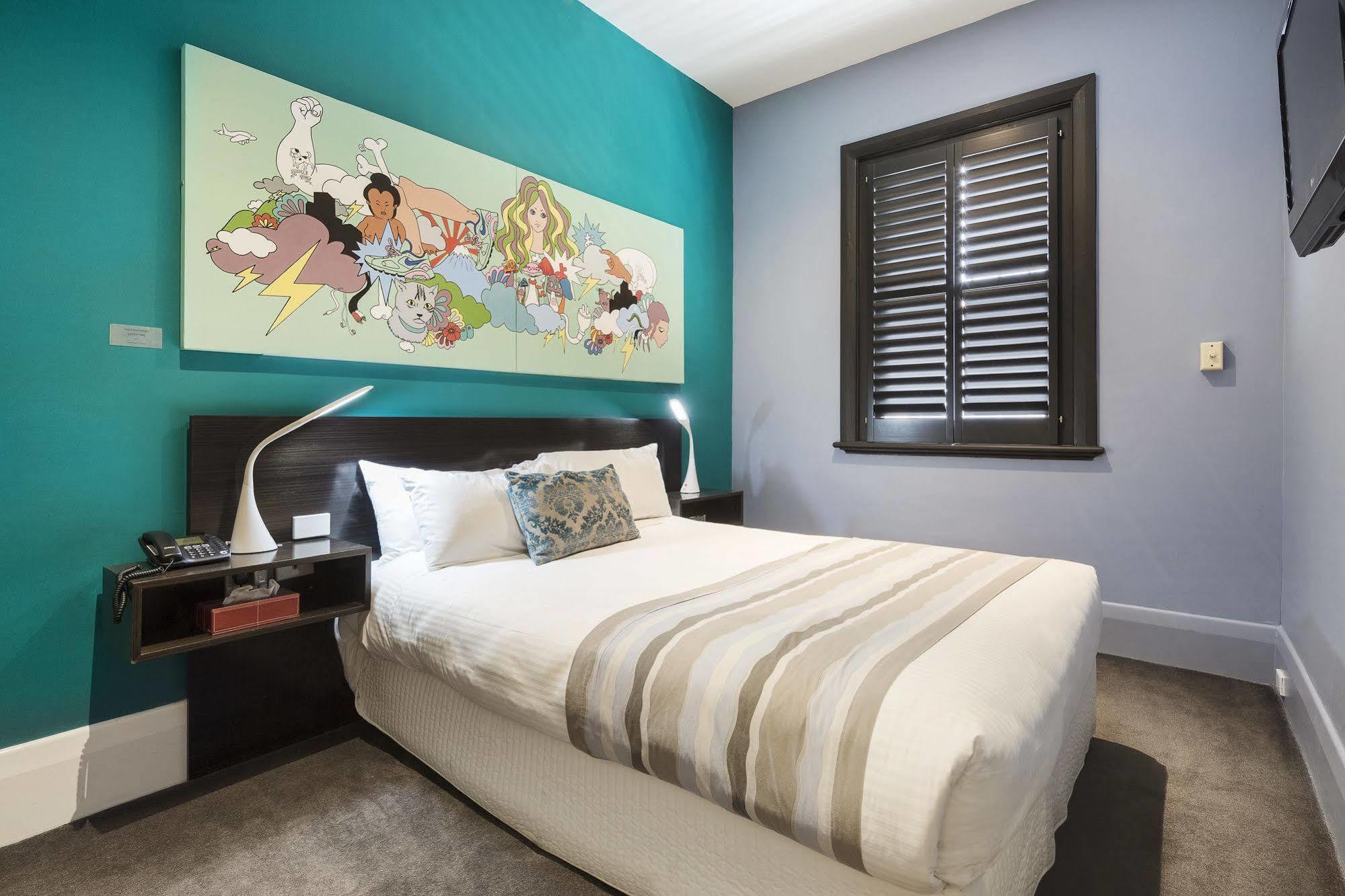 Tolarno Hotel
