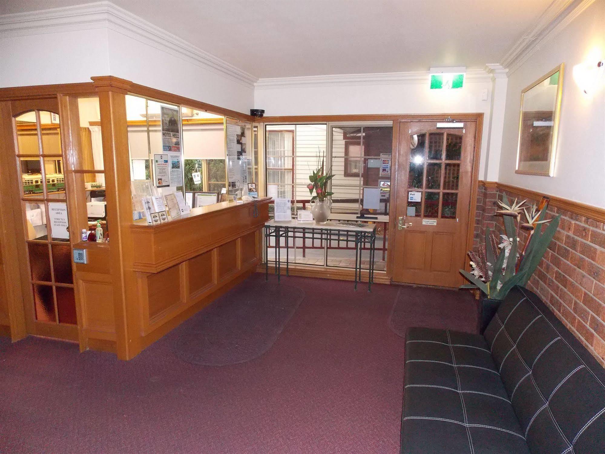 Bell 3* Melbourne