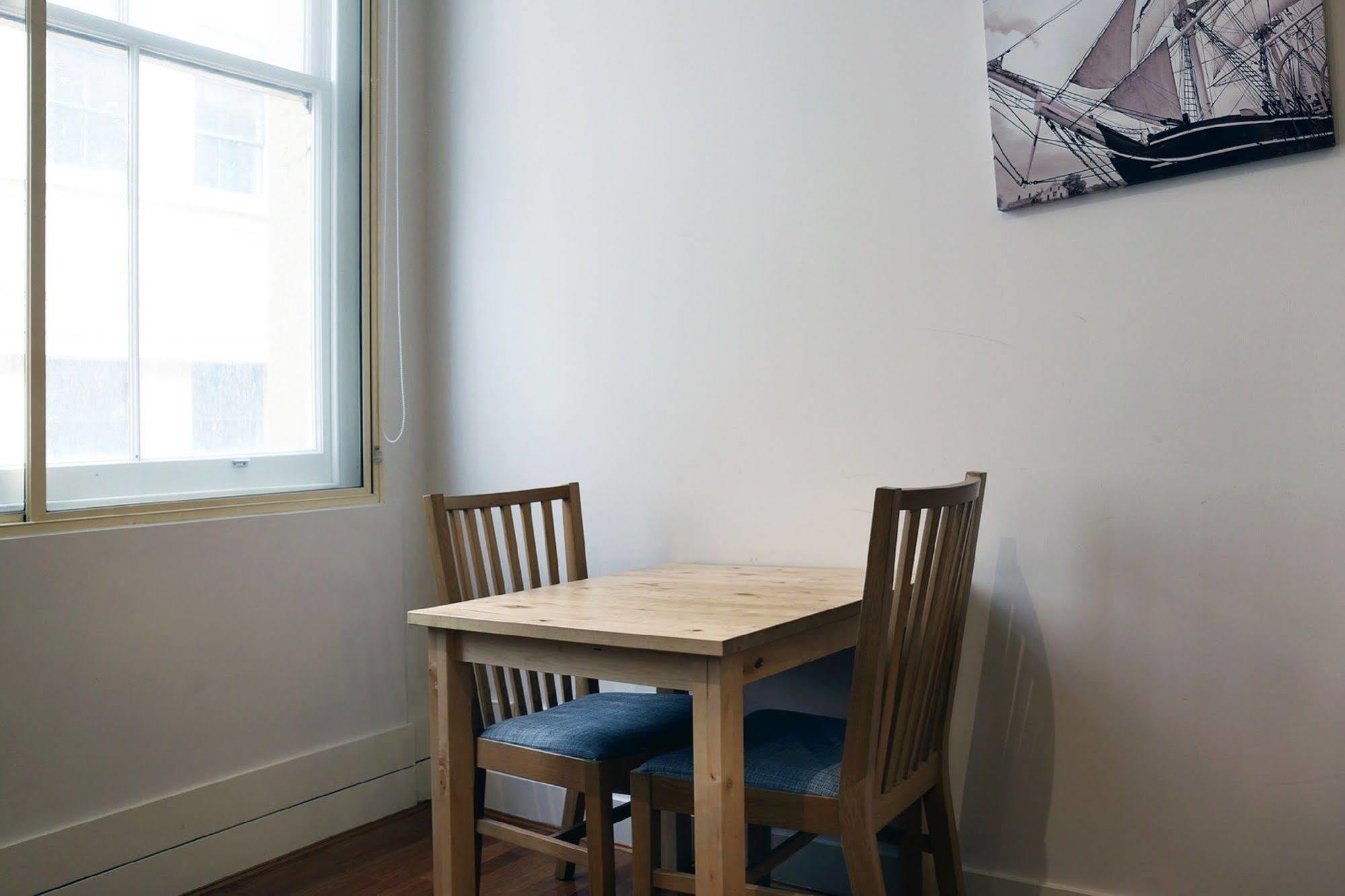 Aparthotel Flinders Lane