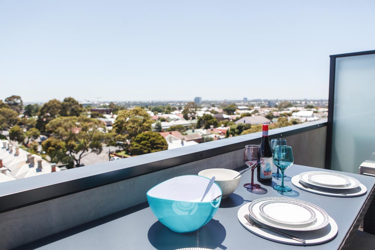 Spacious Urban Oasis With Views By Ready Set Host Apartment *