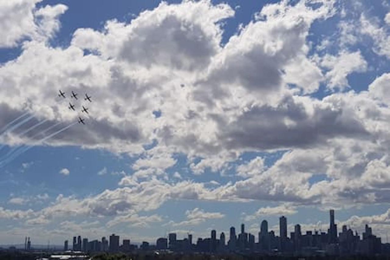 Spectacular Sunset Hideaway Bestview St Kilda Boutique Self-contained Luxury Melbourne