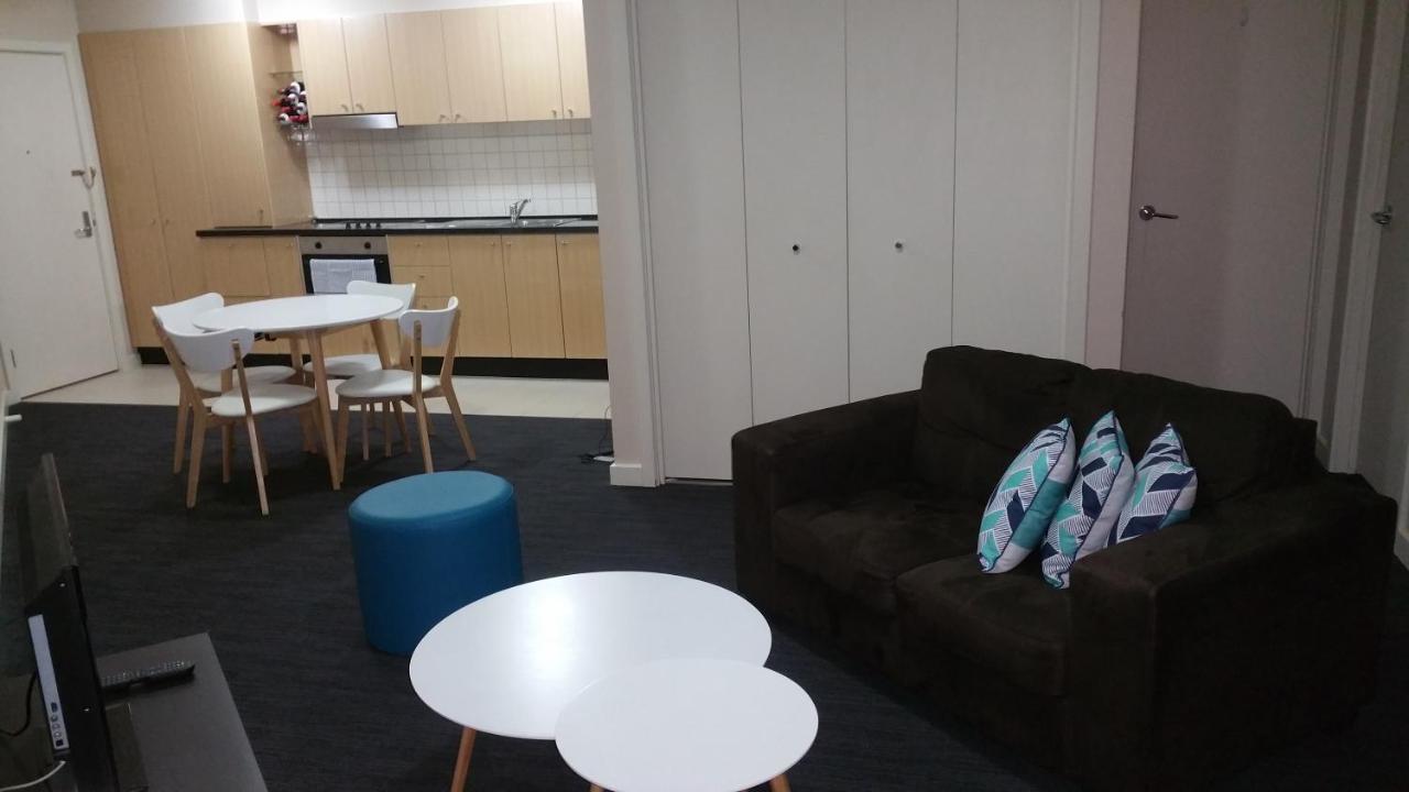 Mt Cooper Apartment