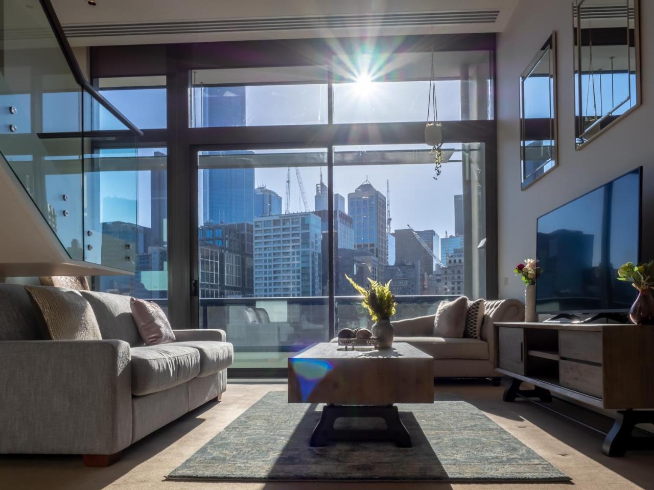 Sanctuary - Freshwater Place Apartment *