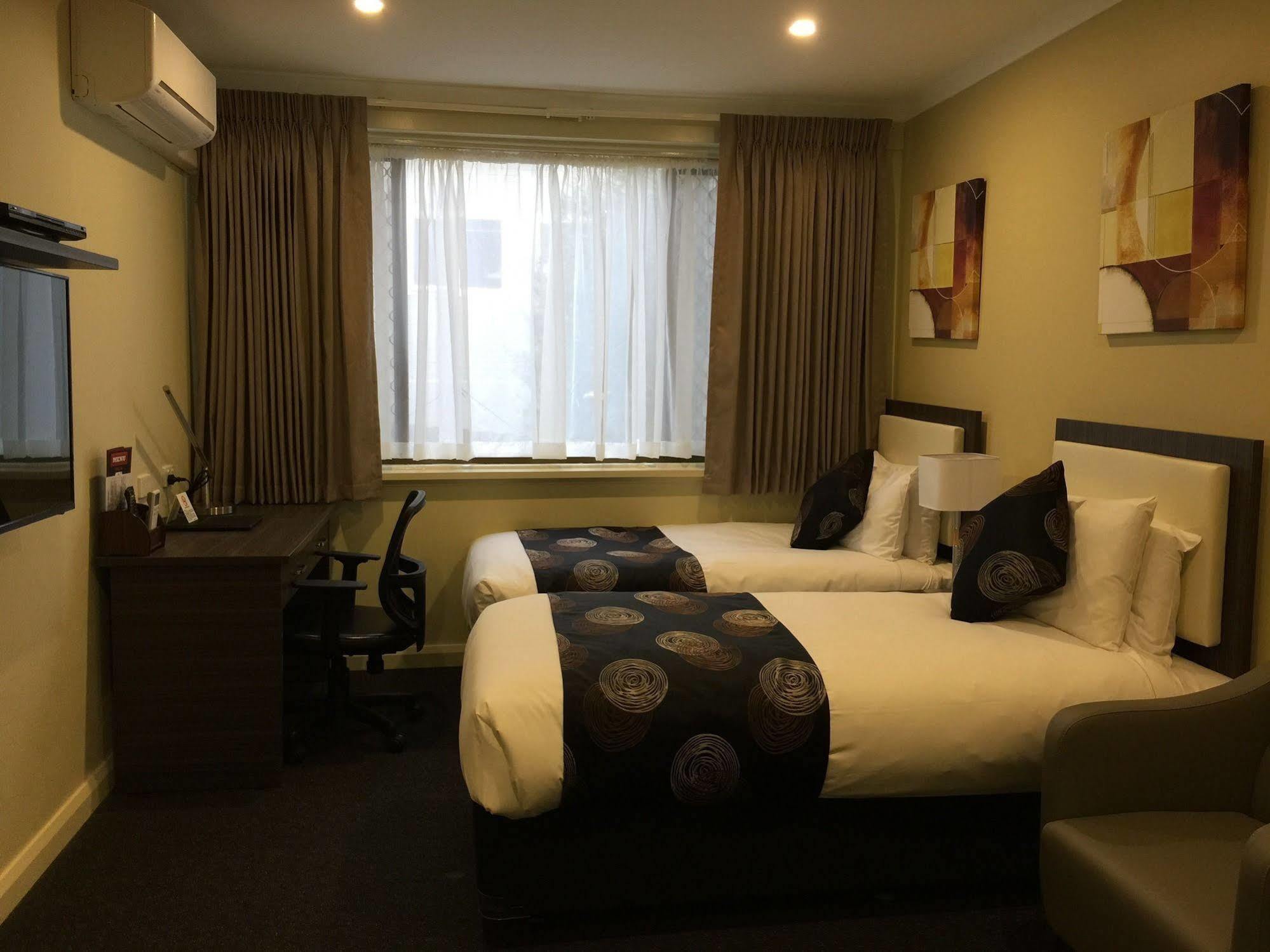 Park Squire Motor & Serviced 4* Melbourne