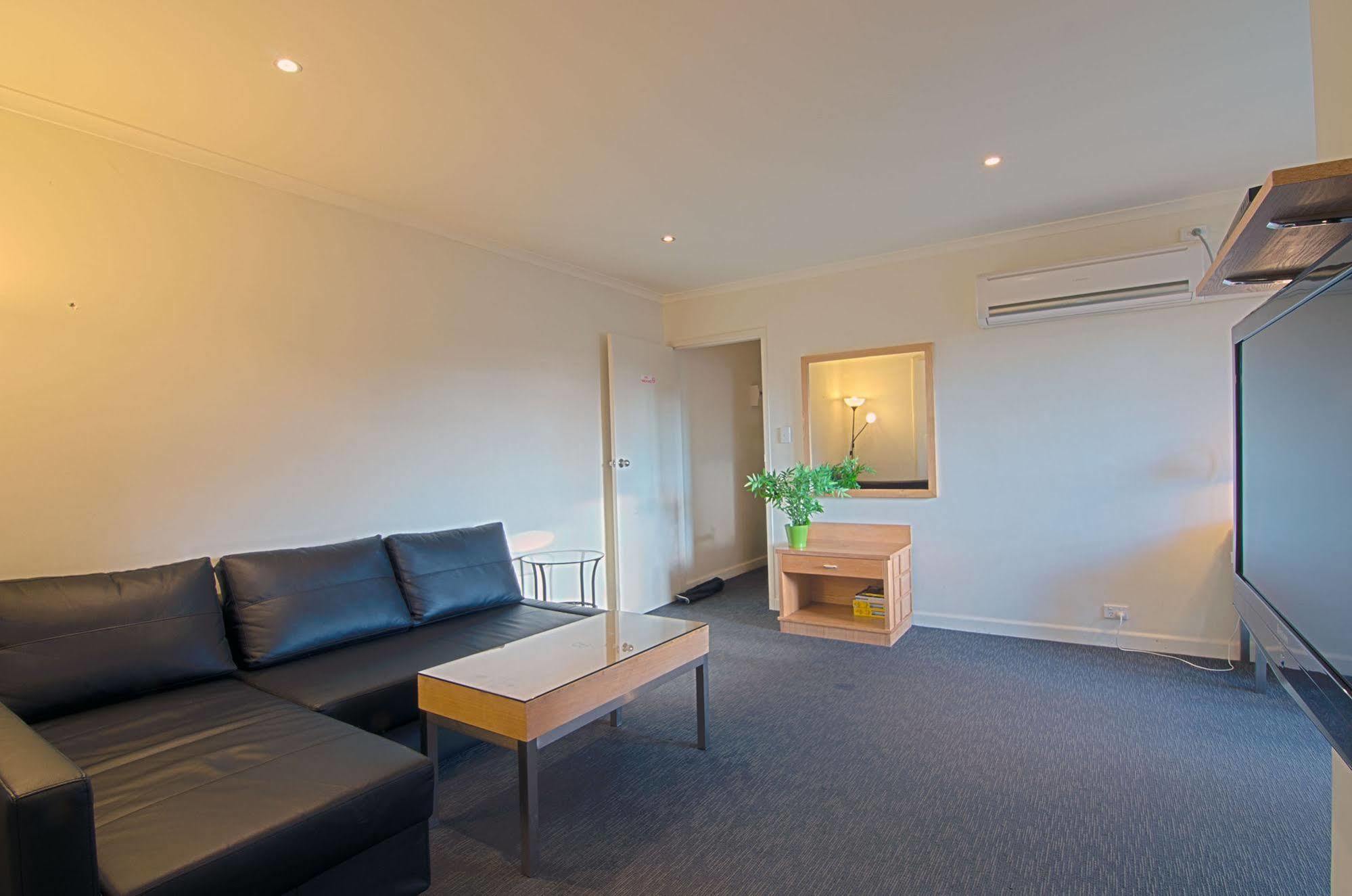 Park Squire Motor & Serviced 4* Melbourne