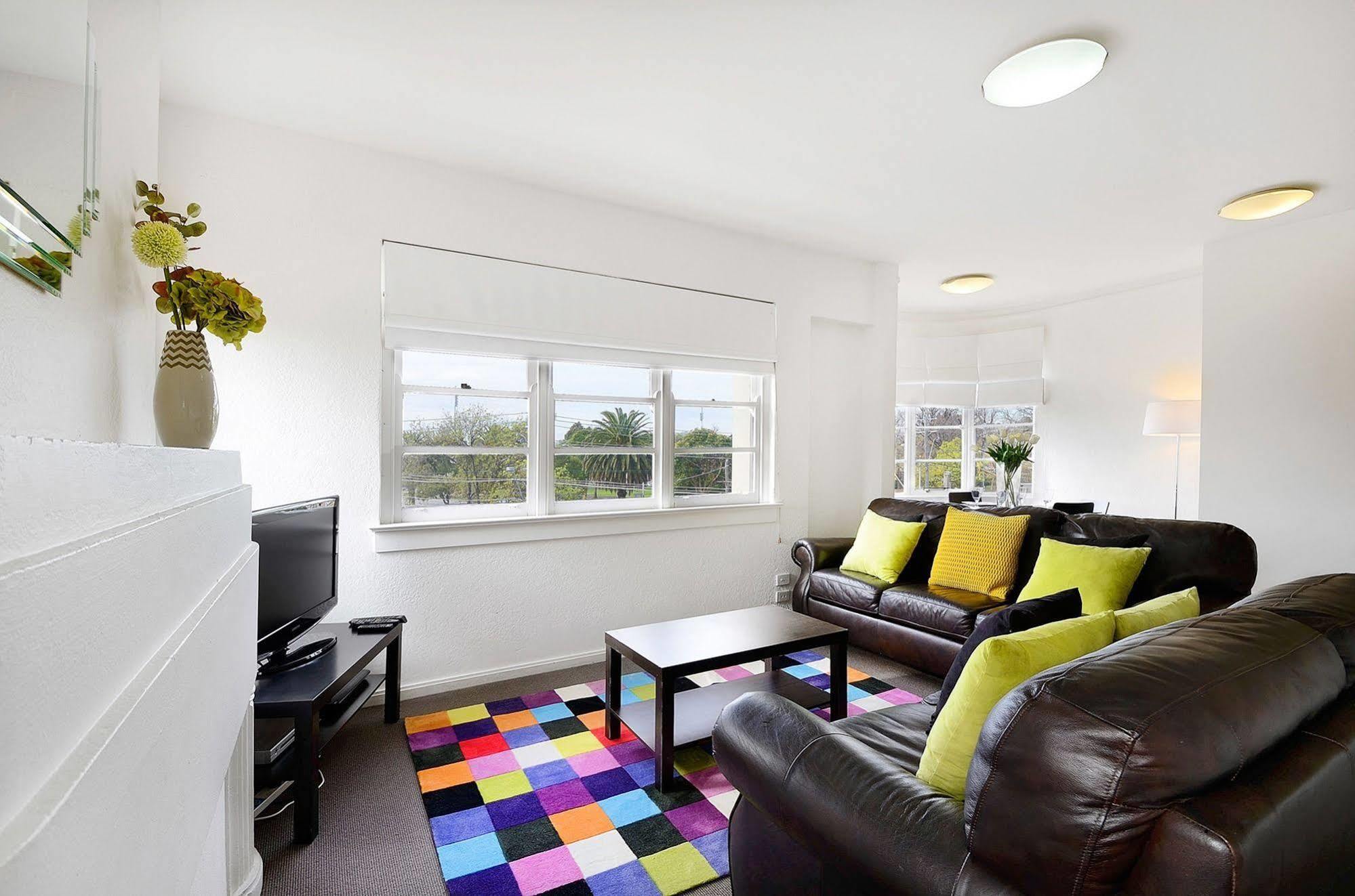 Aparthotel Road 3*