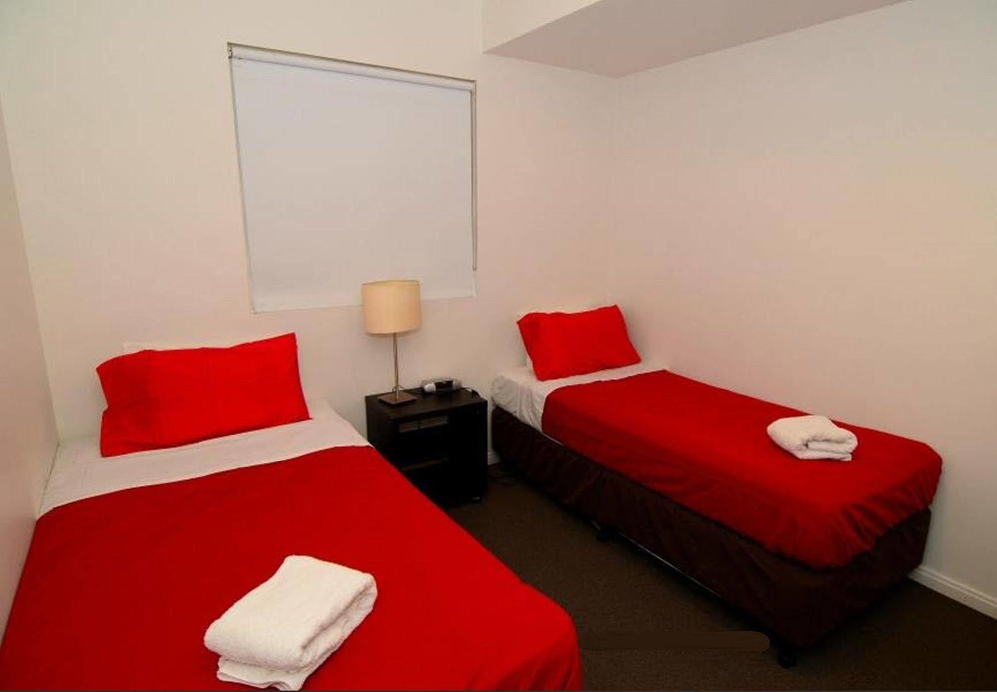 Aparthotel Road
