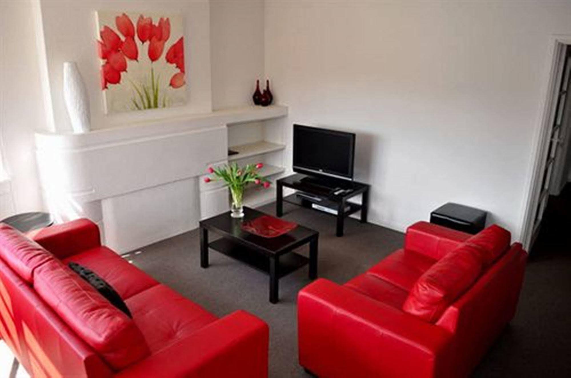 Aparthotel Road