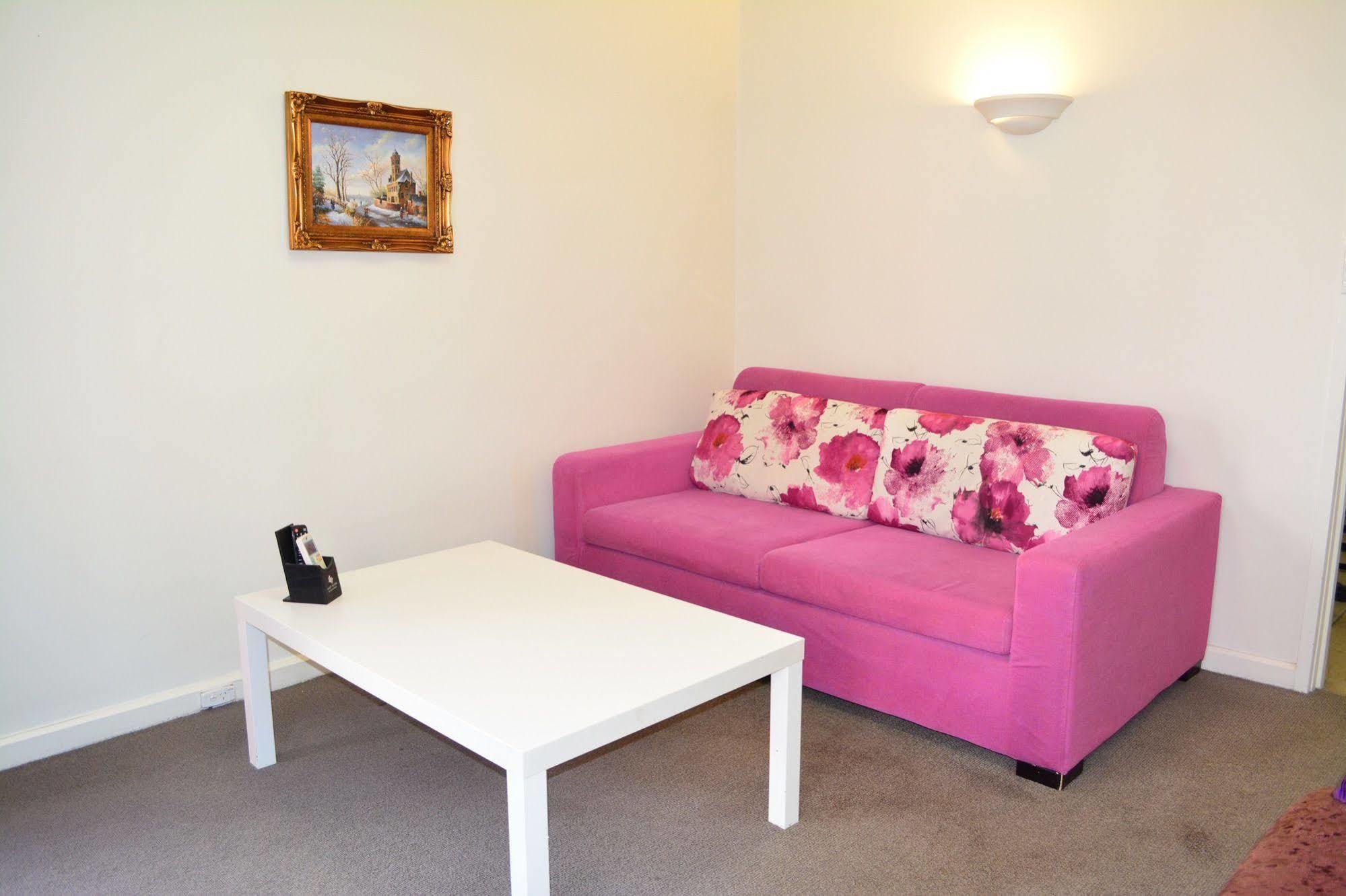 Heights Serviced Aparthotel Melbourne
