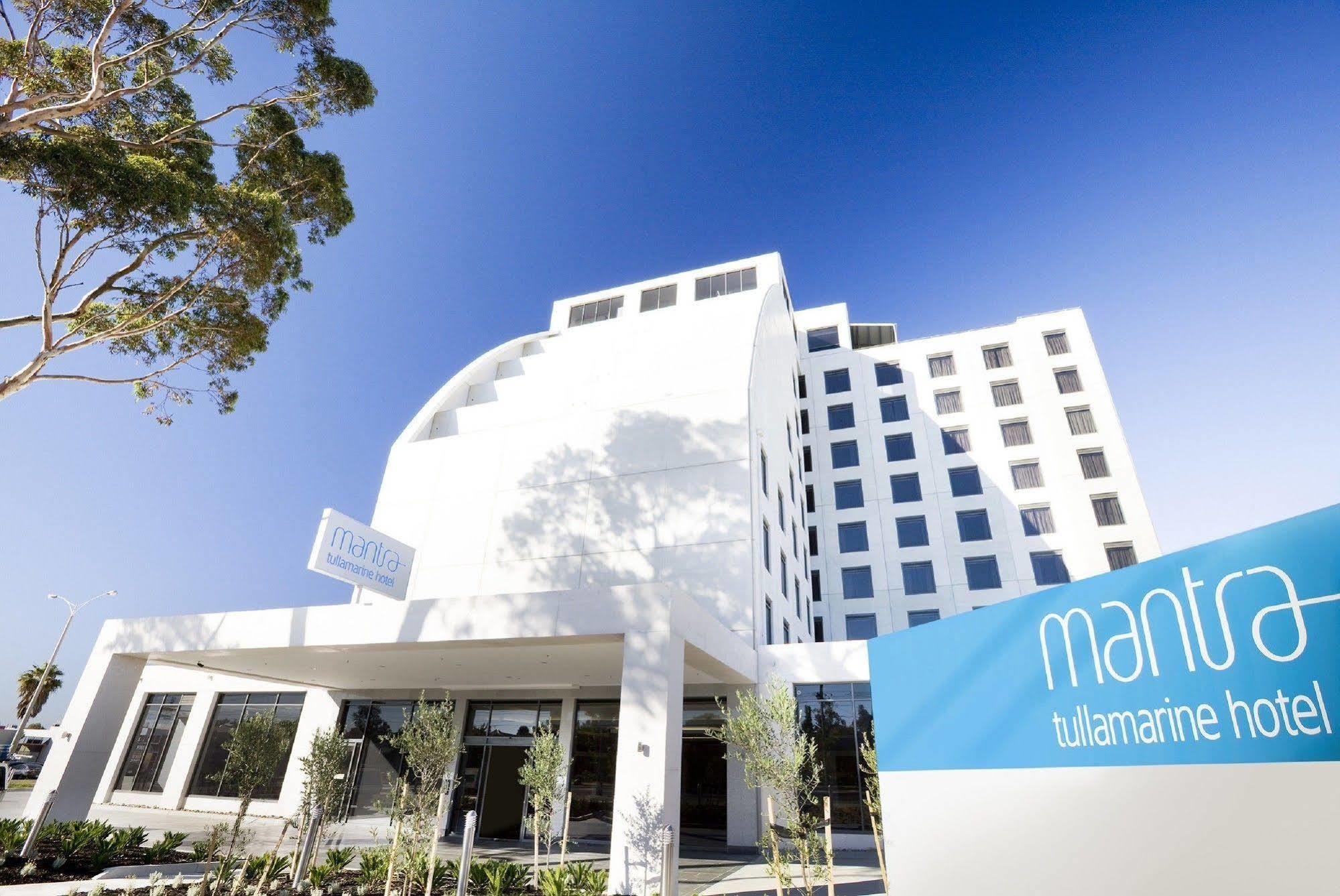Mantra Airport 4*