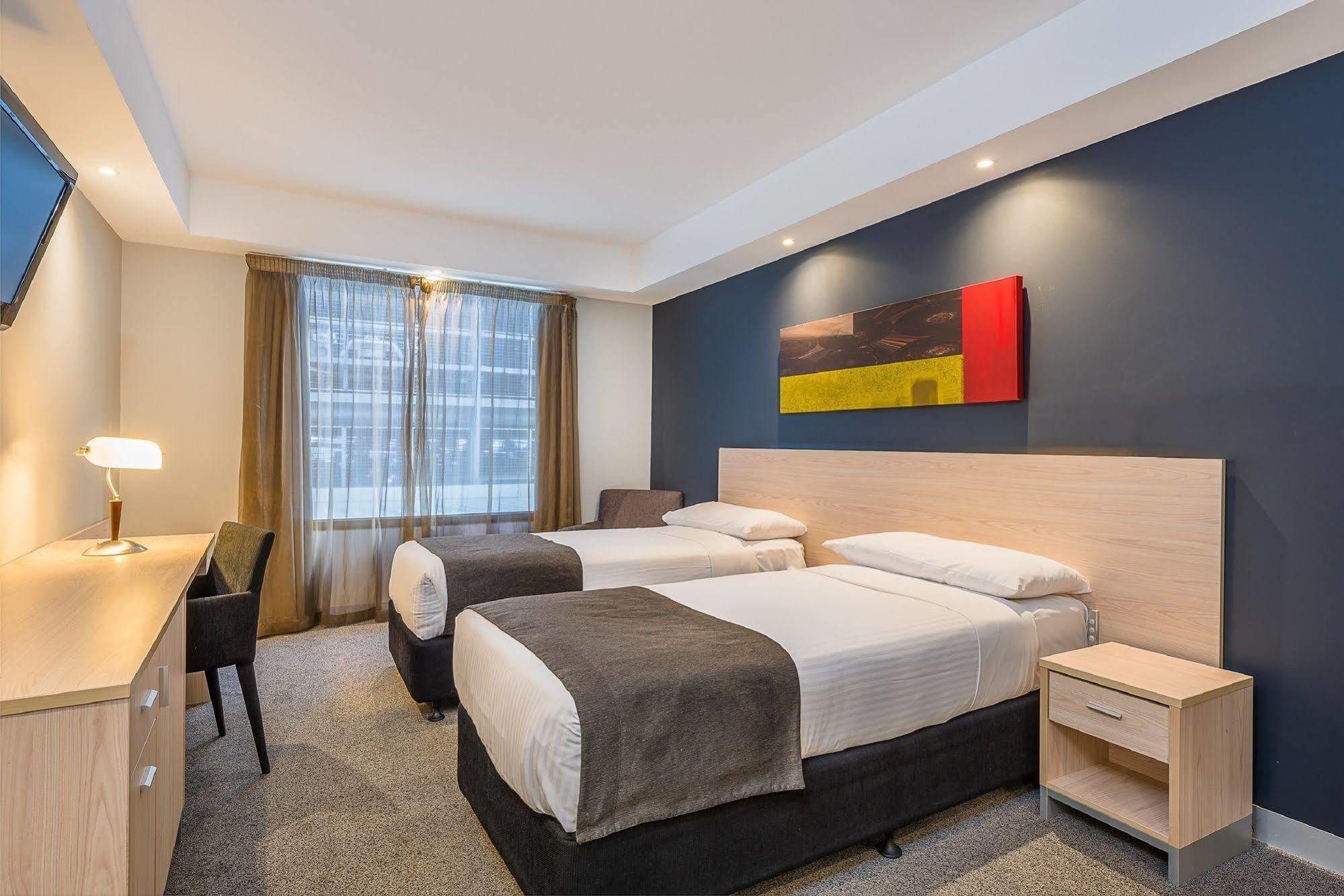 Mantra Airport 4* Melbourne
