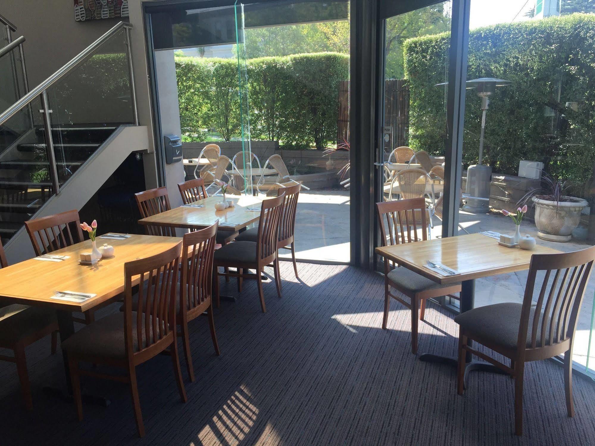 Beaumont Kew 4*