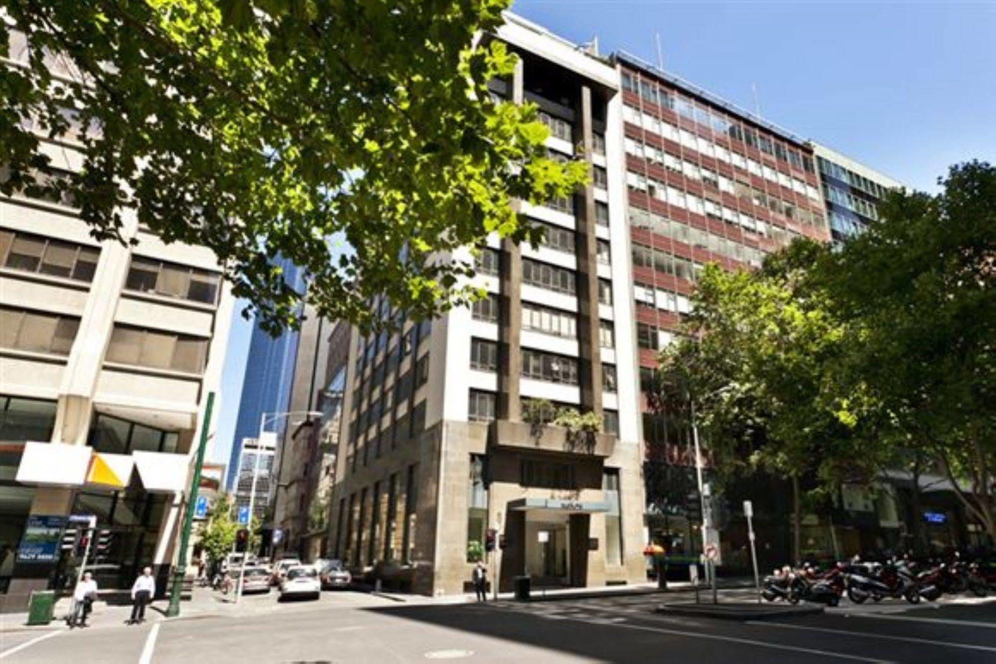 Plum Serviced Collins Street