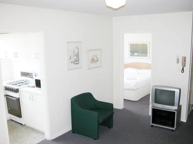 Drummond Serviced 3* Melbourne
