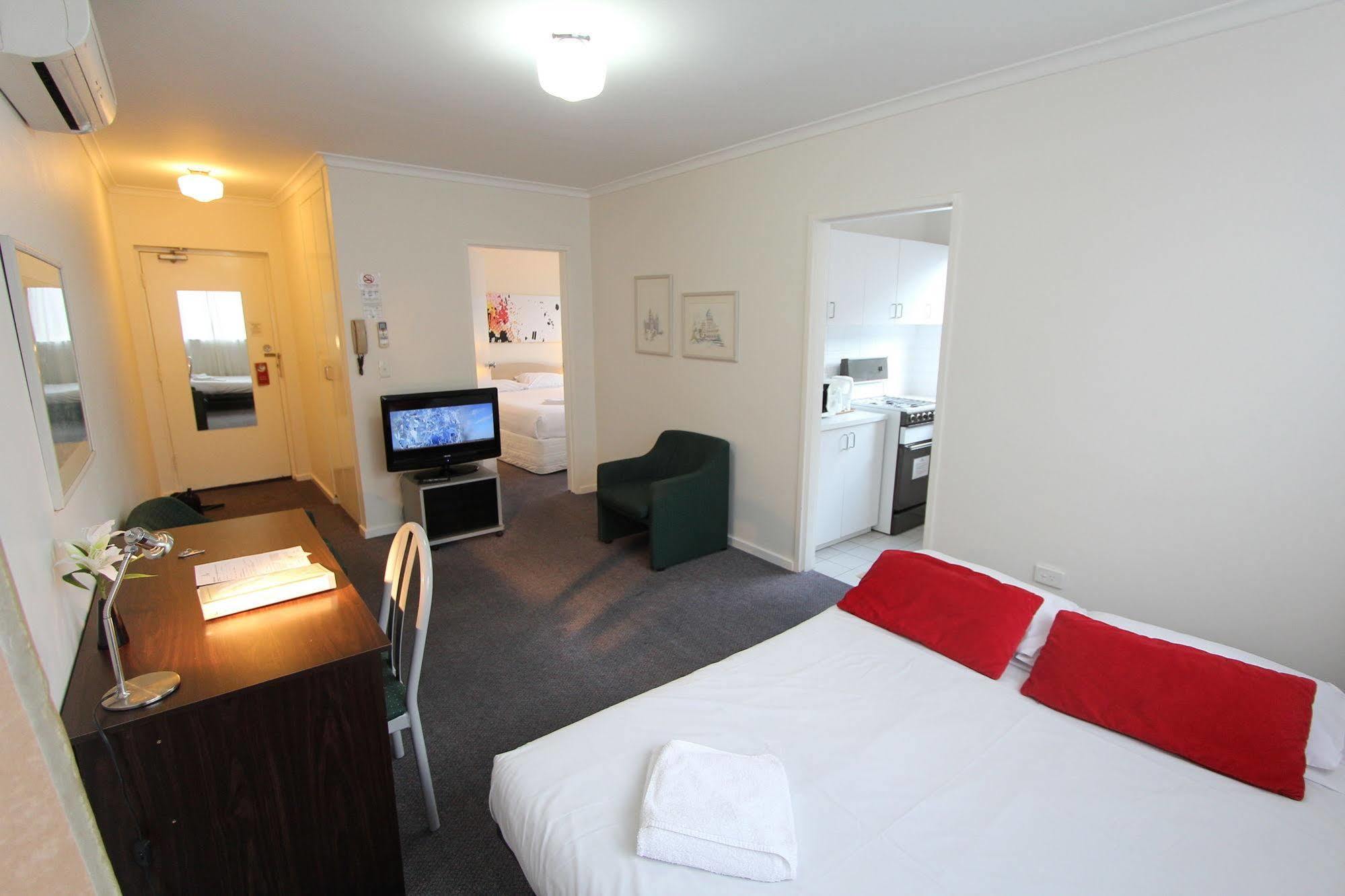 Aparthotel Drummond Serviced 3*