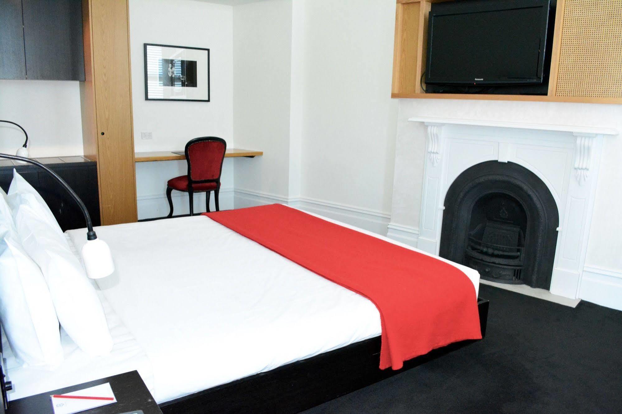 Middle Park Hotel 4*