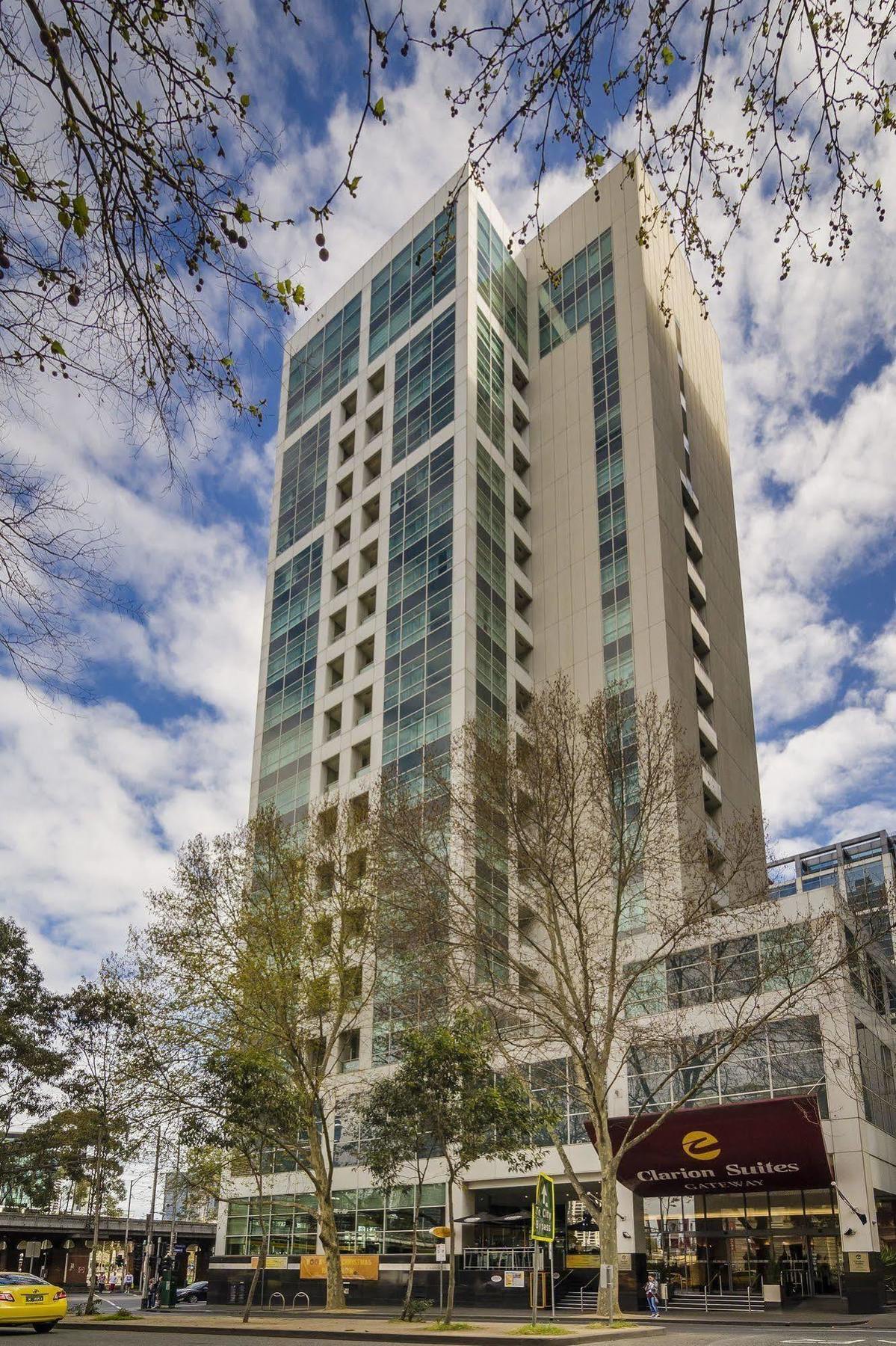 Clarion Gateway Hotel 4*