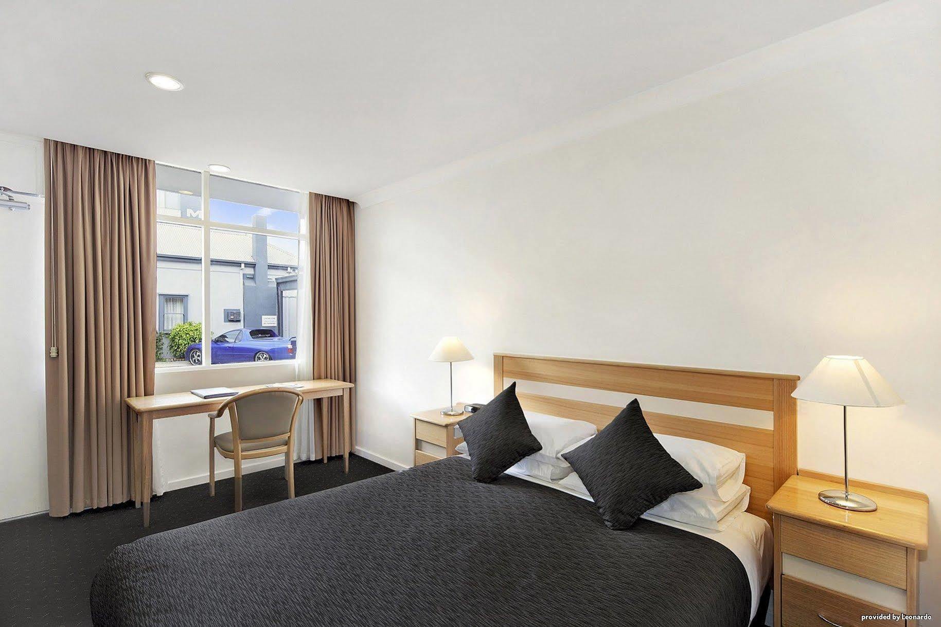 Motel Melbourne's Princes Park 4*