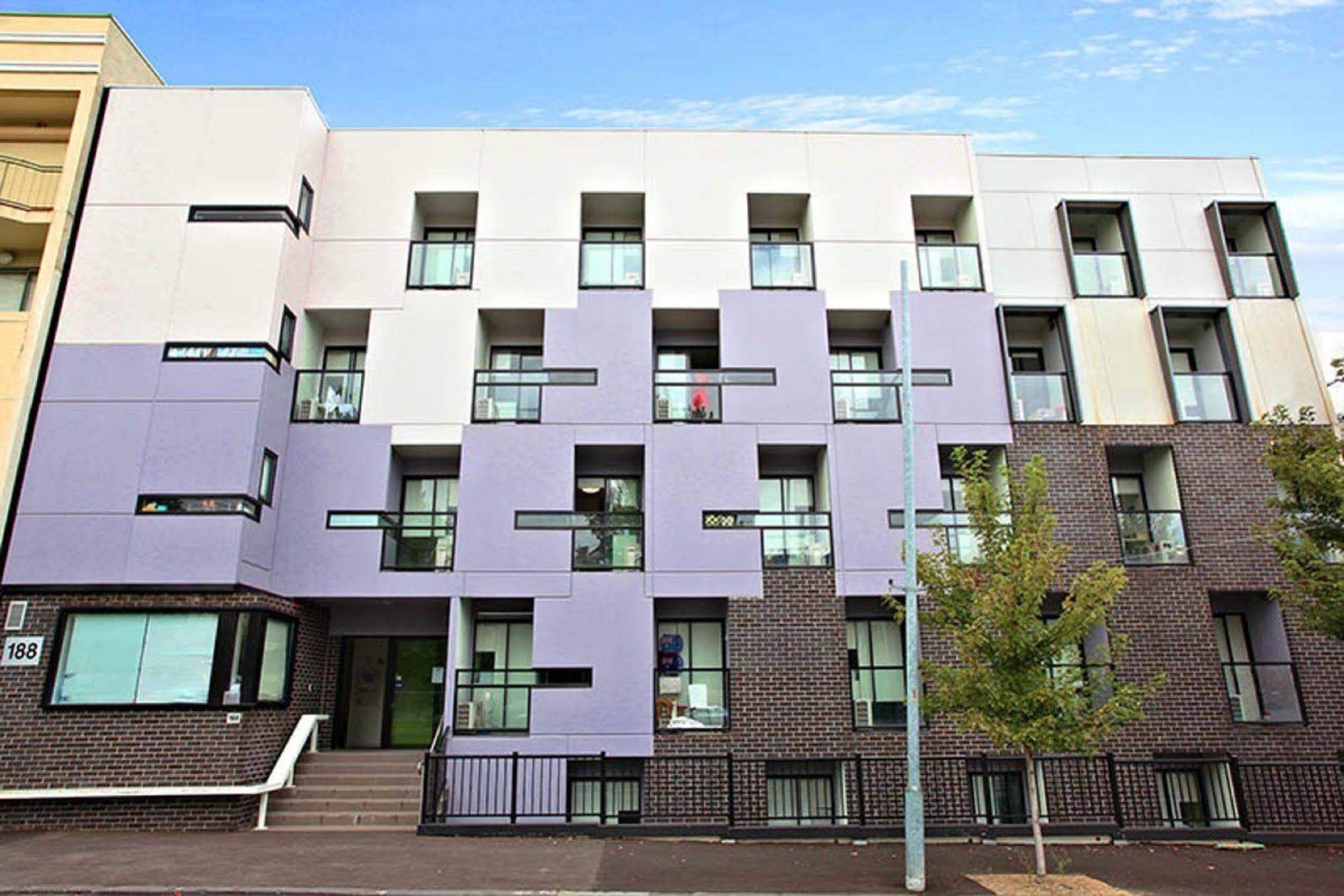 Edge North 4* Melbourne