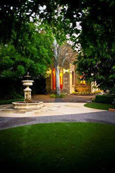 Elizabethan Lodge Melbourne