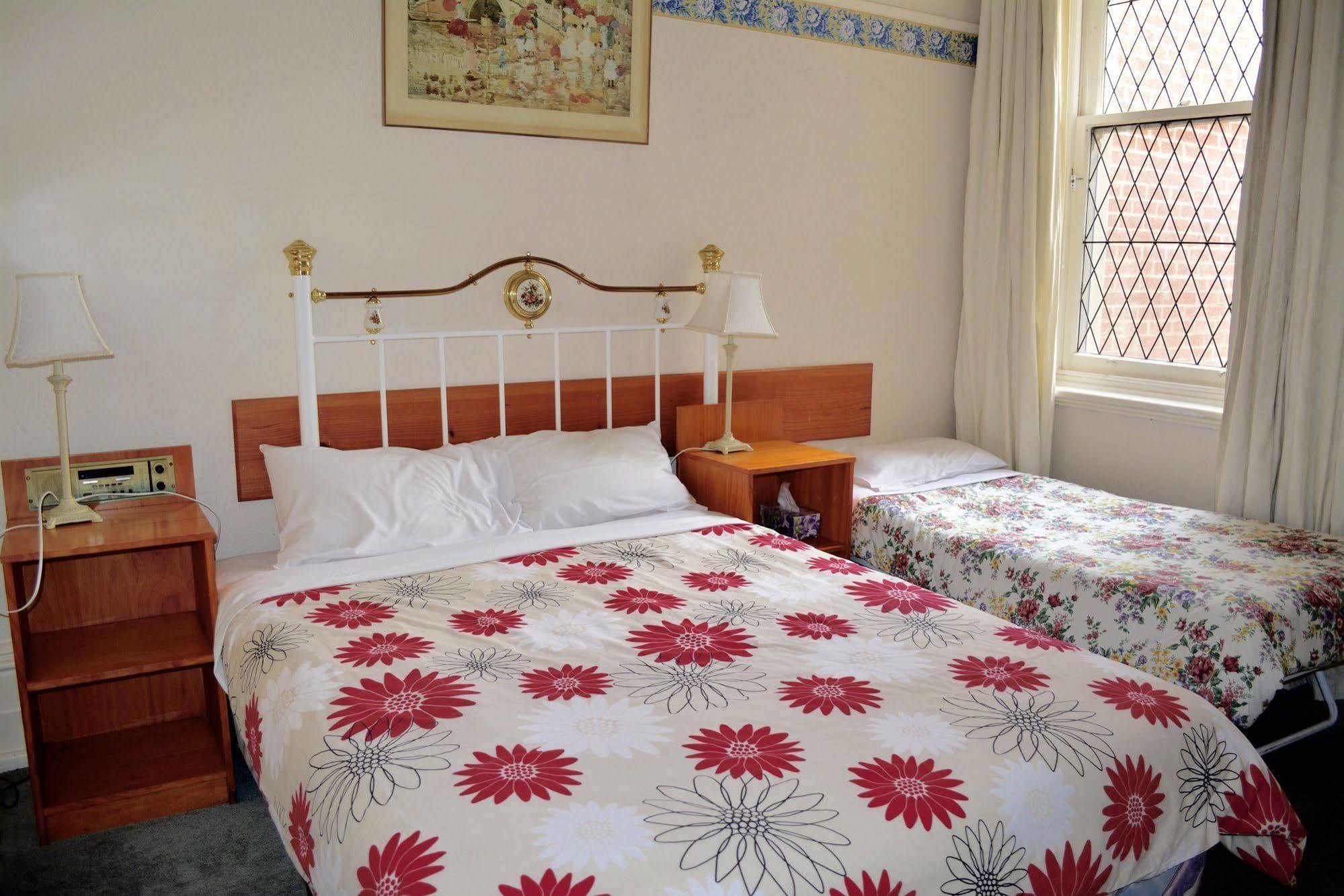 Georgian Court 3*