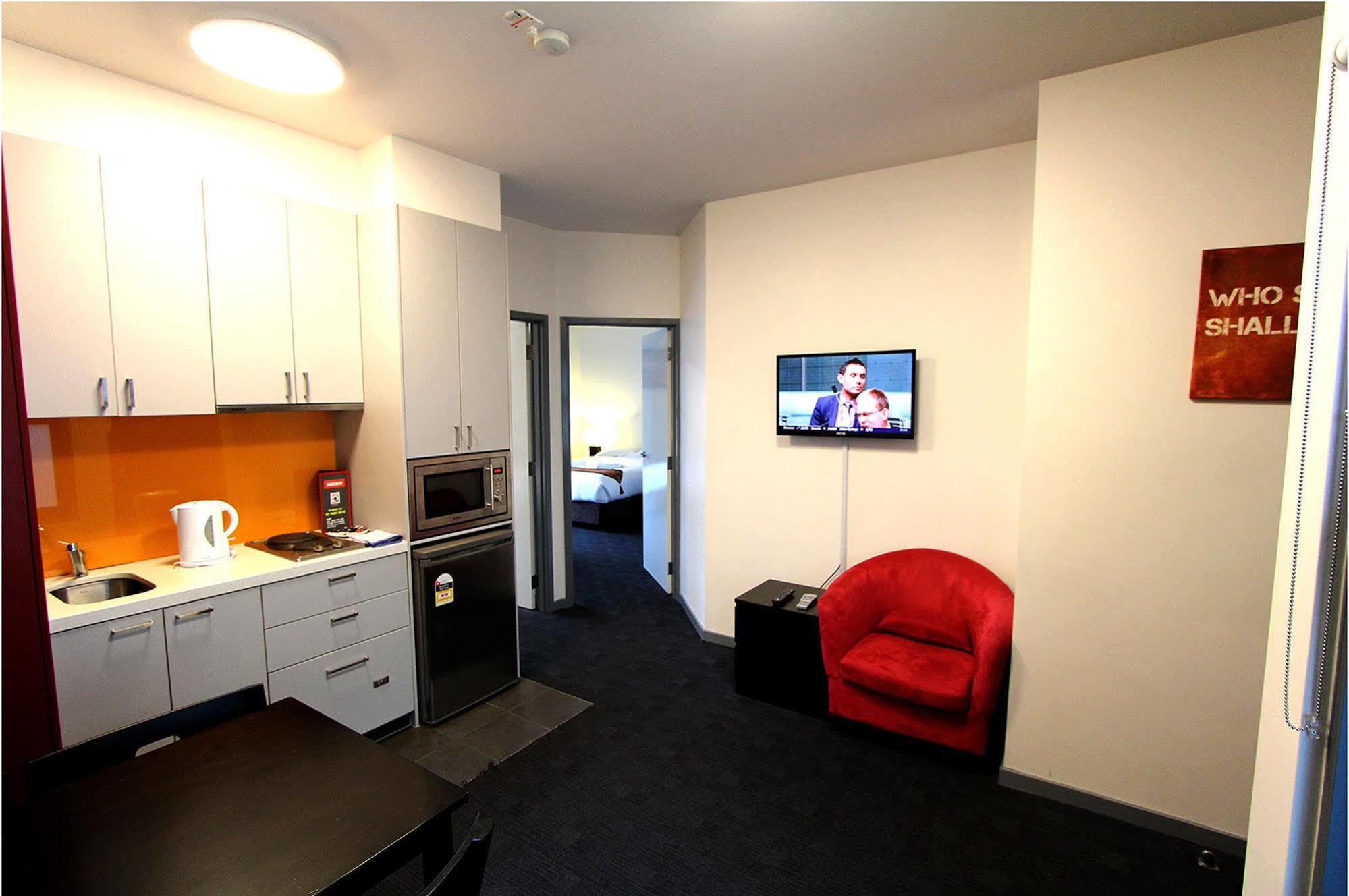 Alston Aparthotel 4*