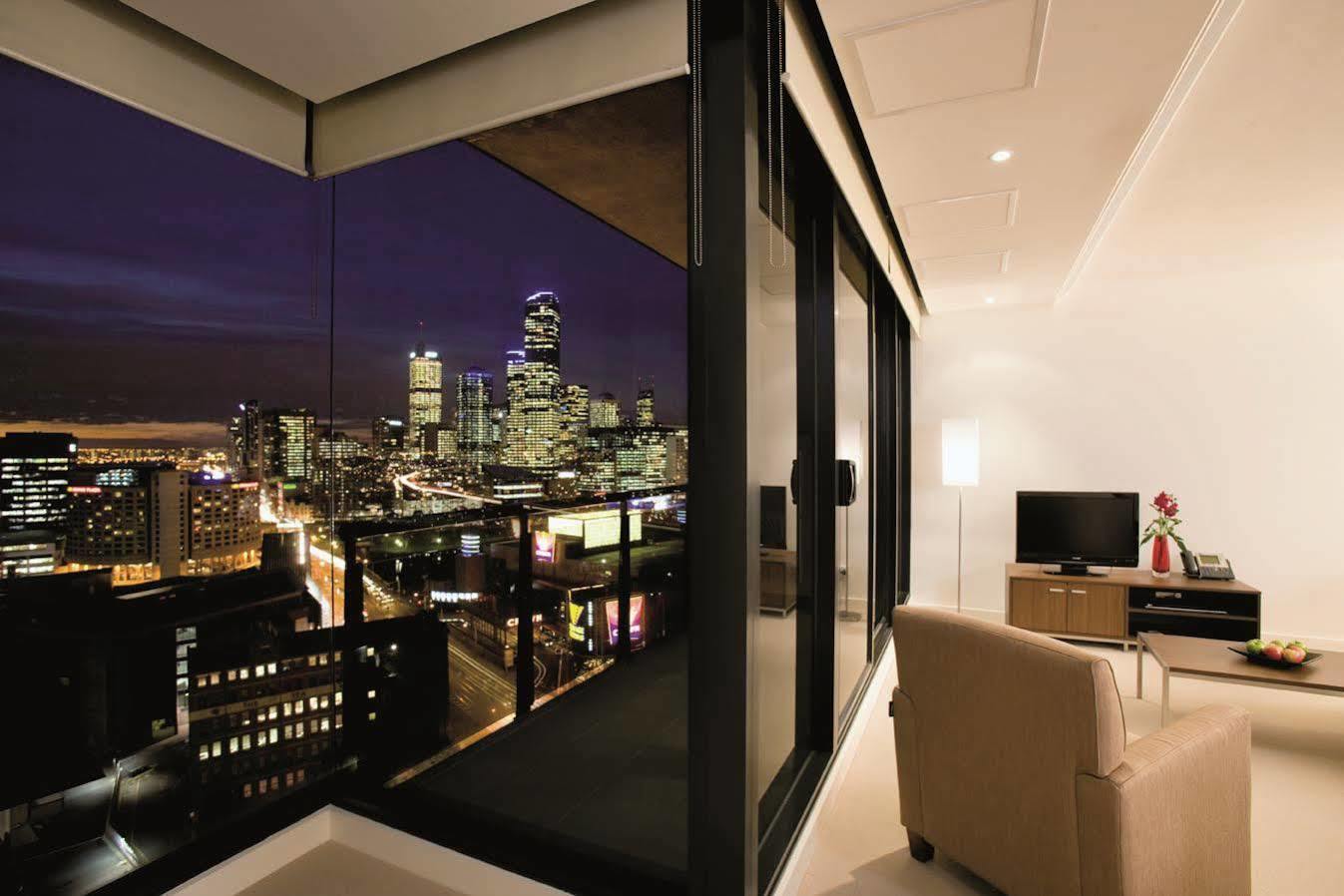 Gem Short 4* Melbourne
