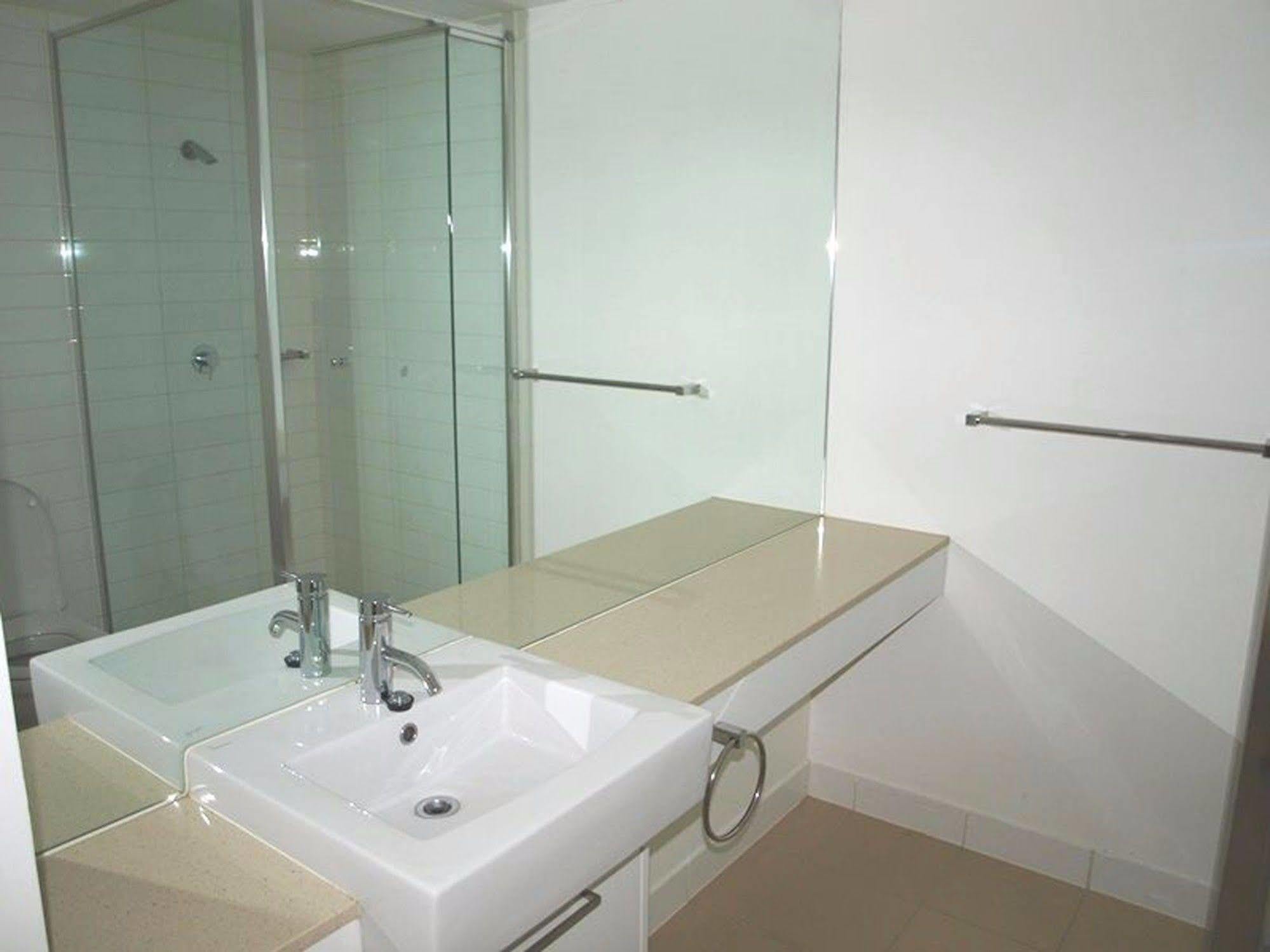 Wyndel - Harbour Views Apartment Melbourne