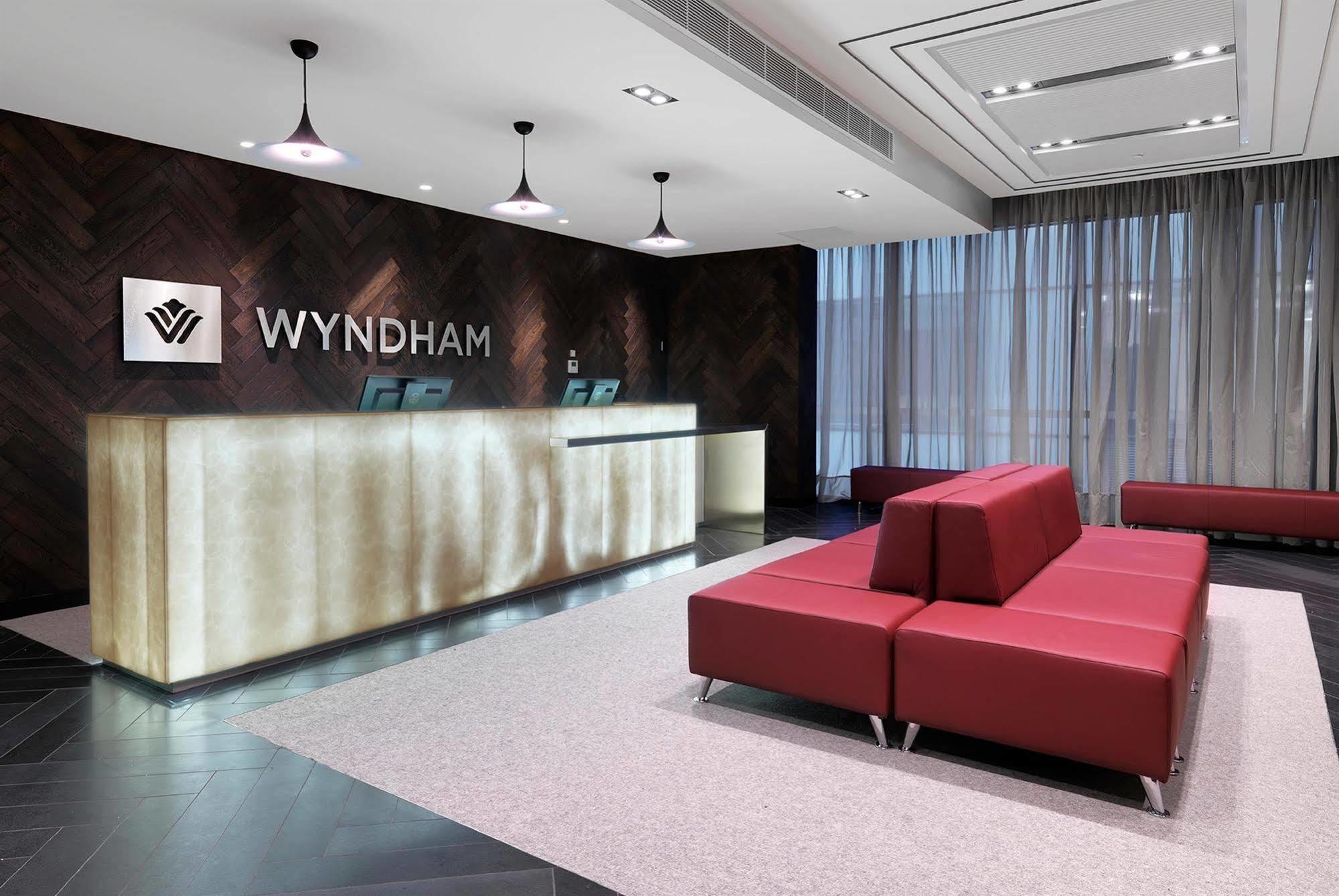 Wyndham Hotel