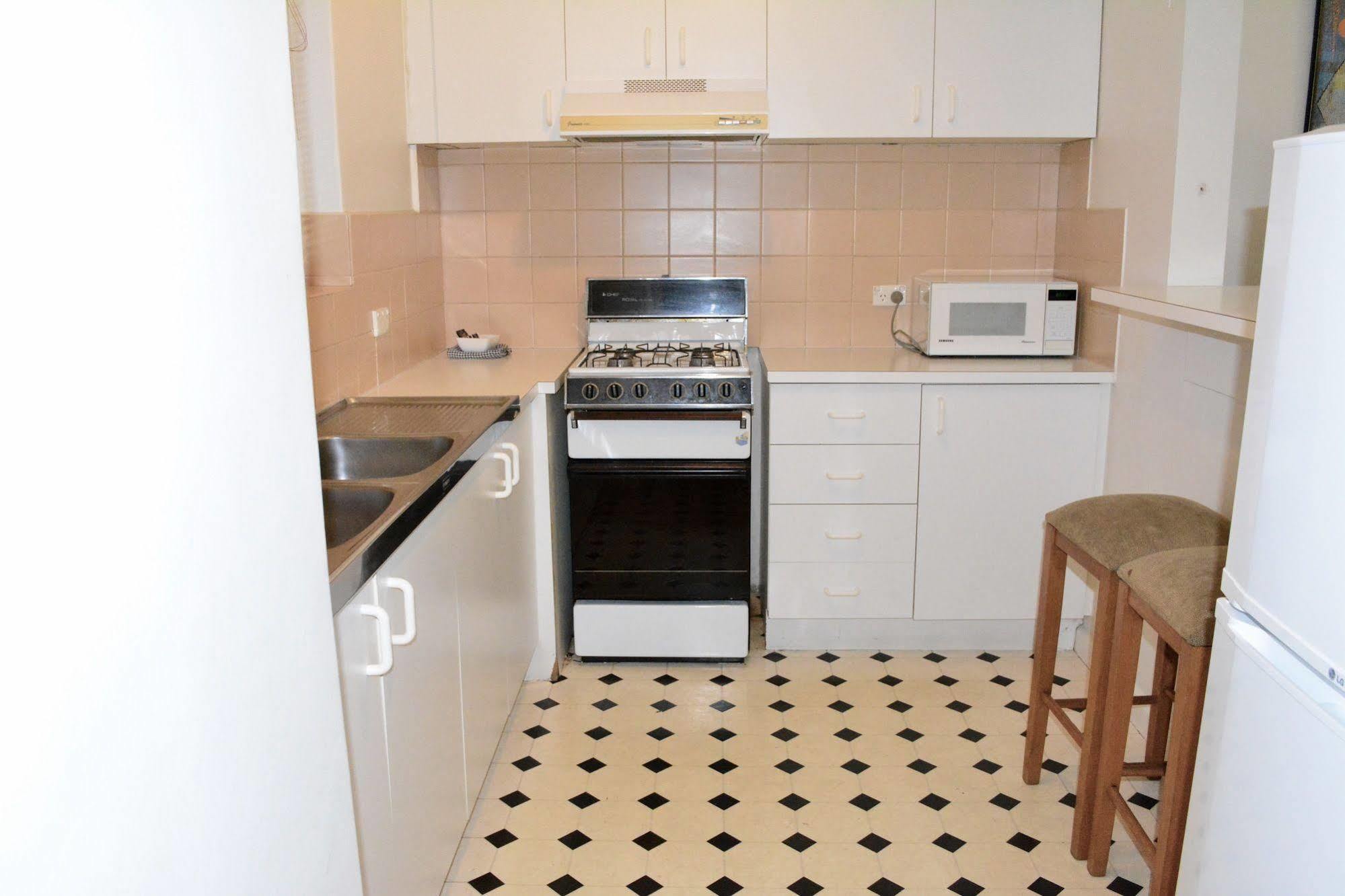 Aparthotel Barkly 3*