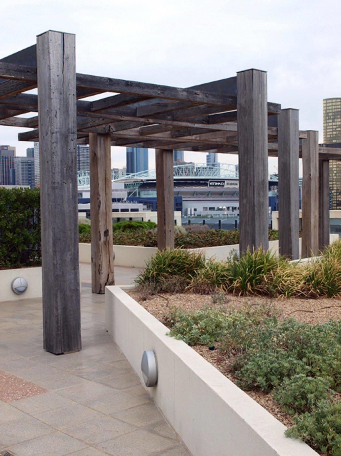 Docklands Prestige Aparthotel 4*