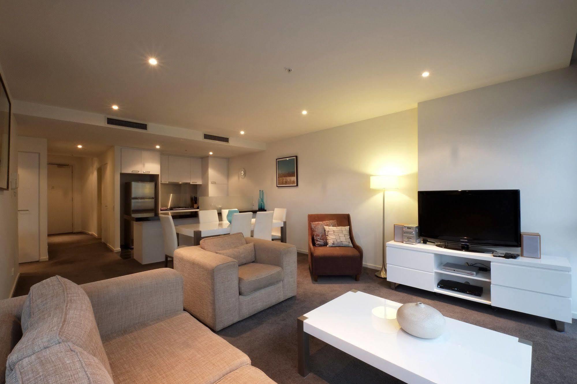 Docklands Prestige 4*