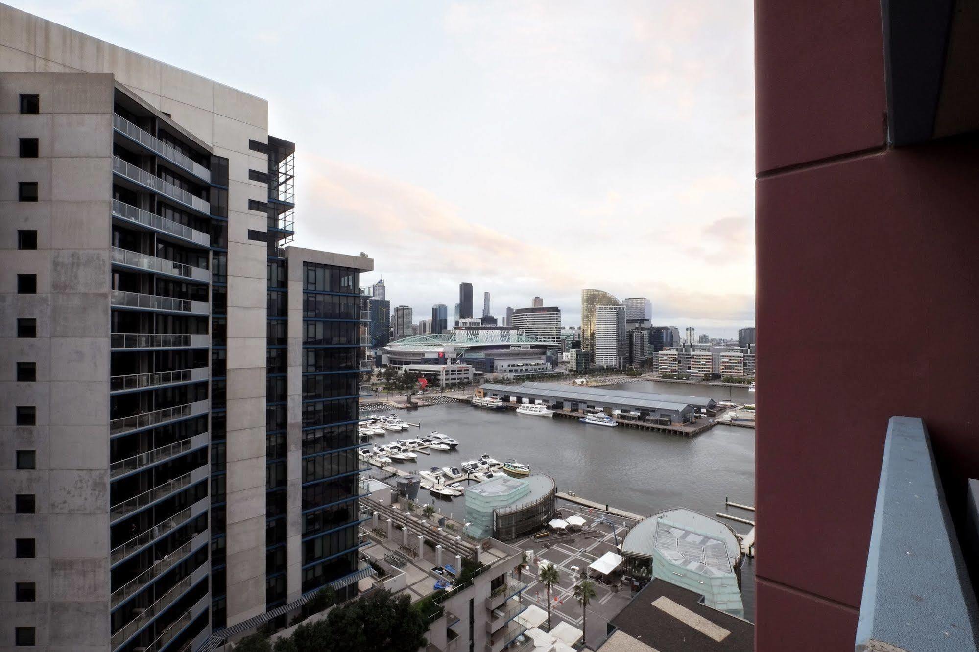 Aparthotel Docklands Prestige Melbourne