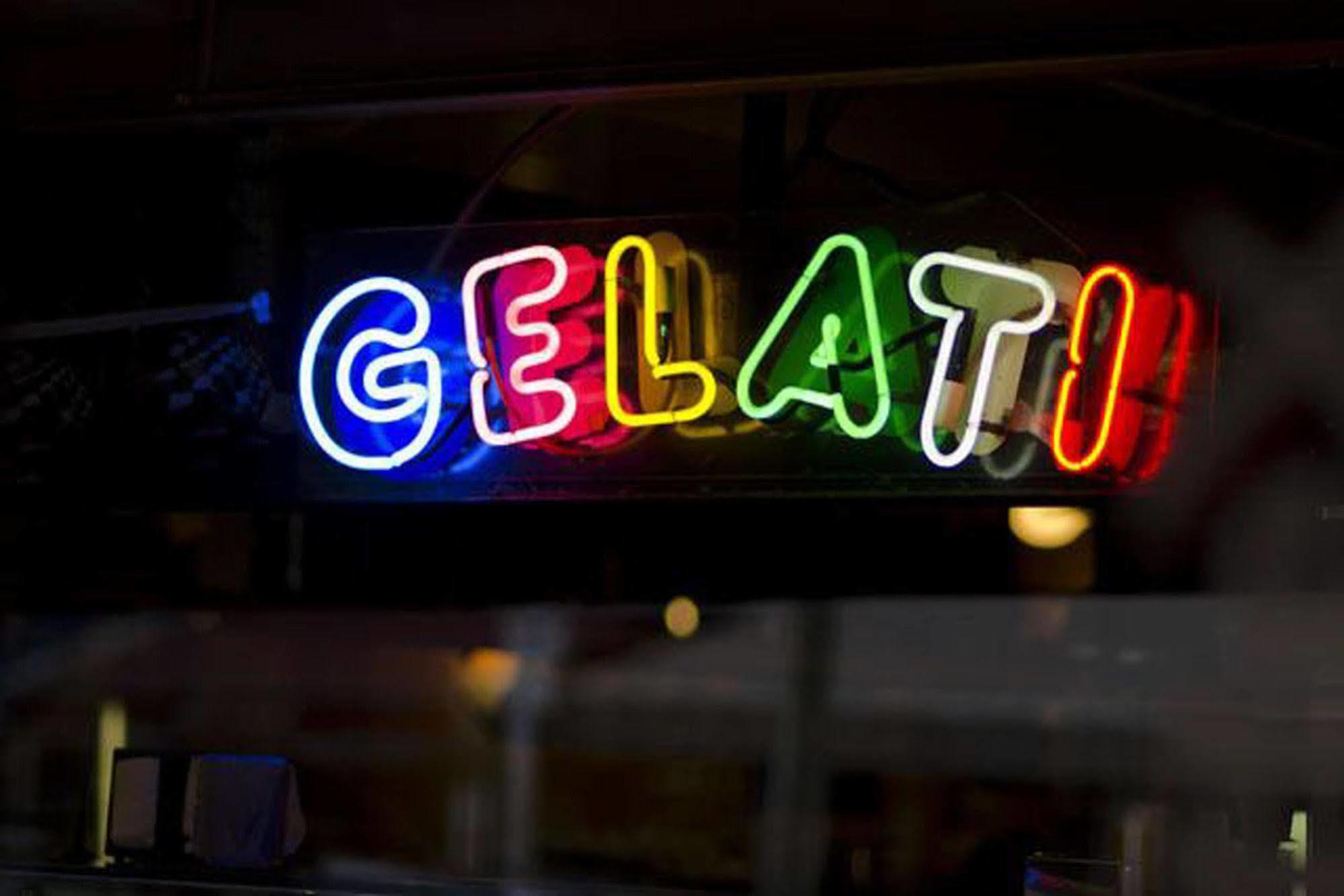 Carlton Lygon - Close To Uni Melbourne