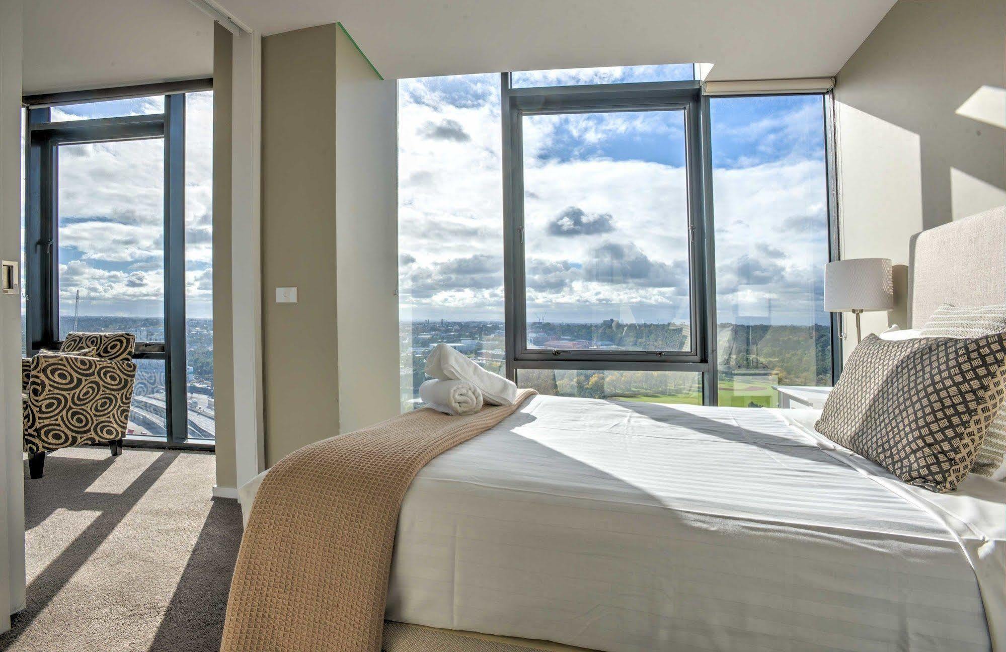 Alt Tower Aparthotel