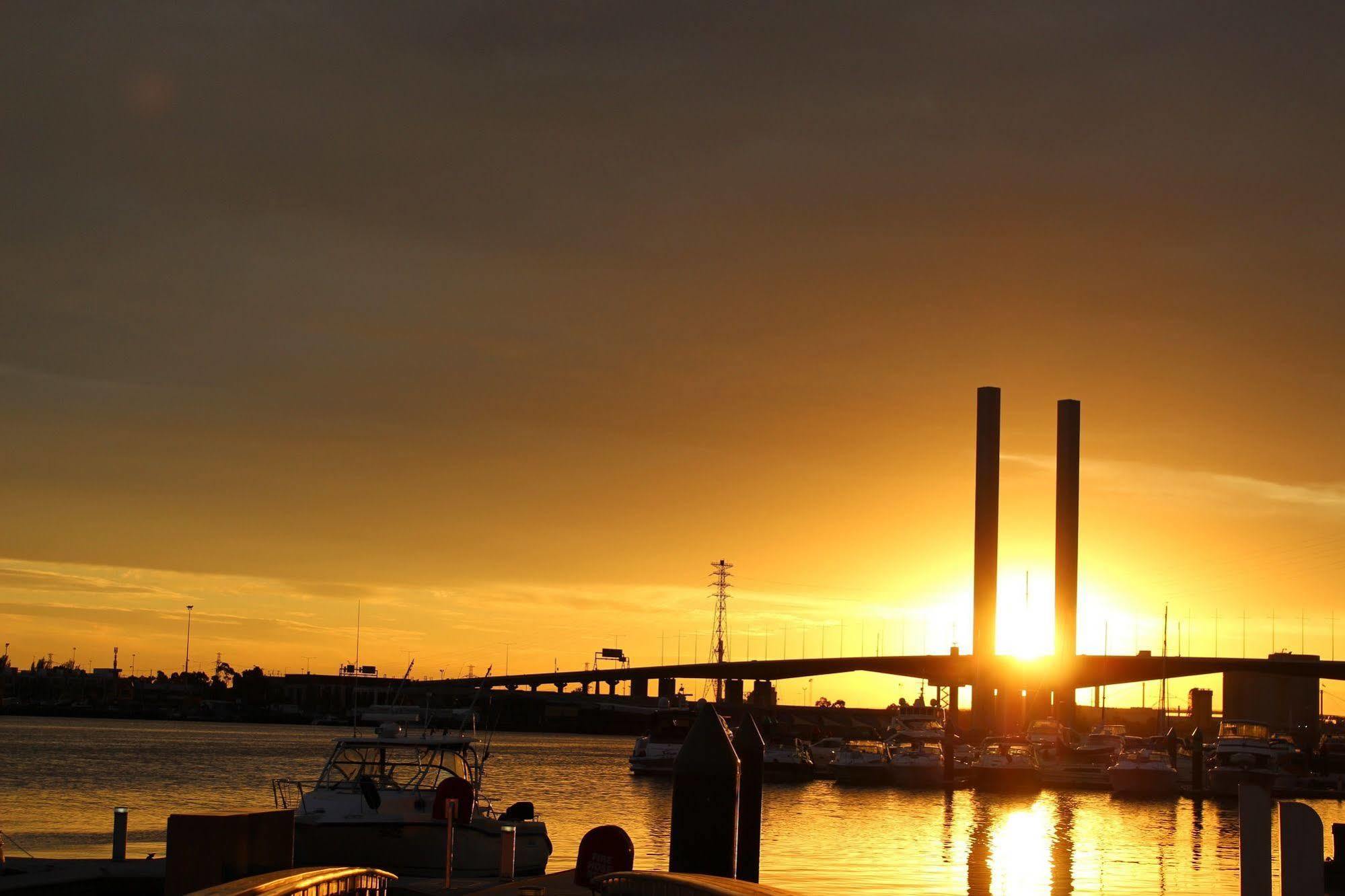 Apartment Apartment View Docklands Melbourne