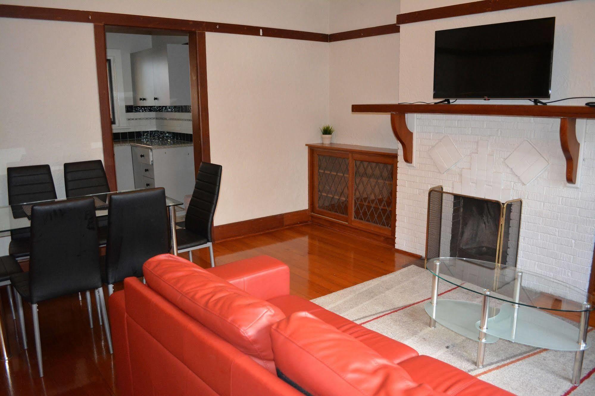 Court Budget Hotel